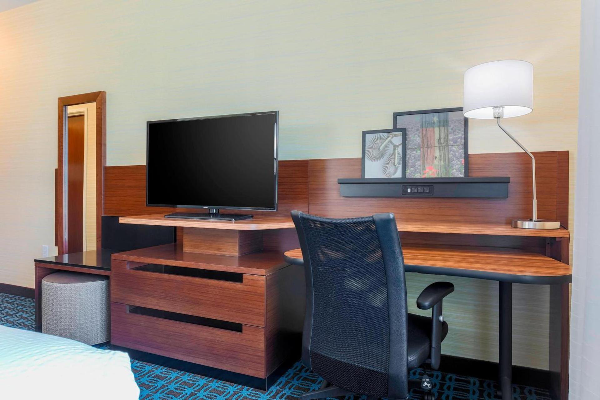 Fairfield Inn & Suites by Marriott Decatur at Decatur Conference Center photo 9