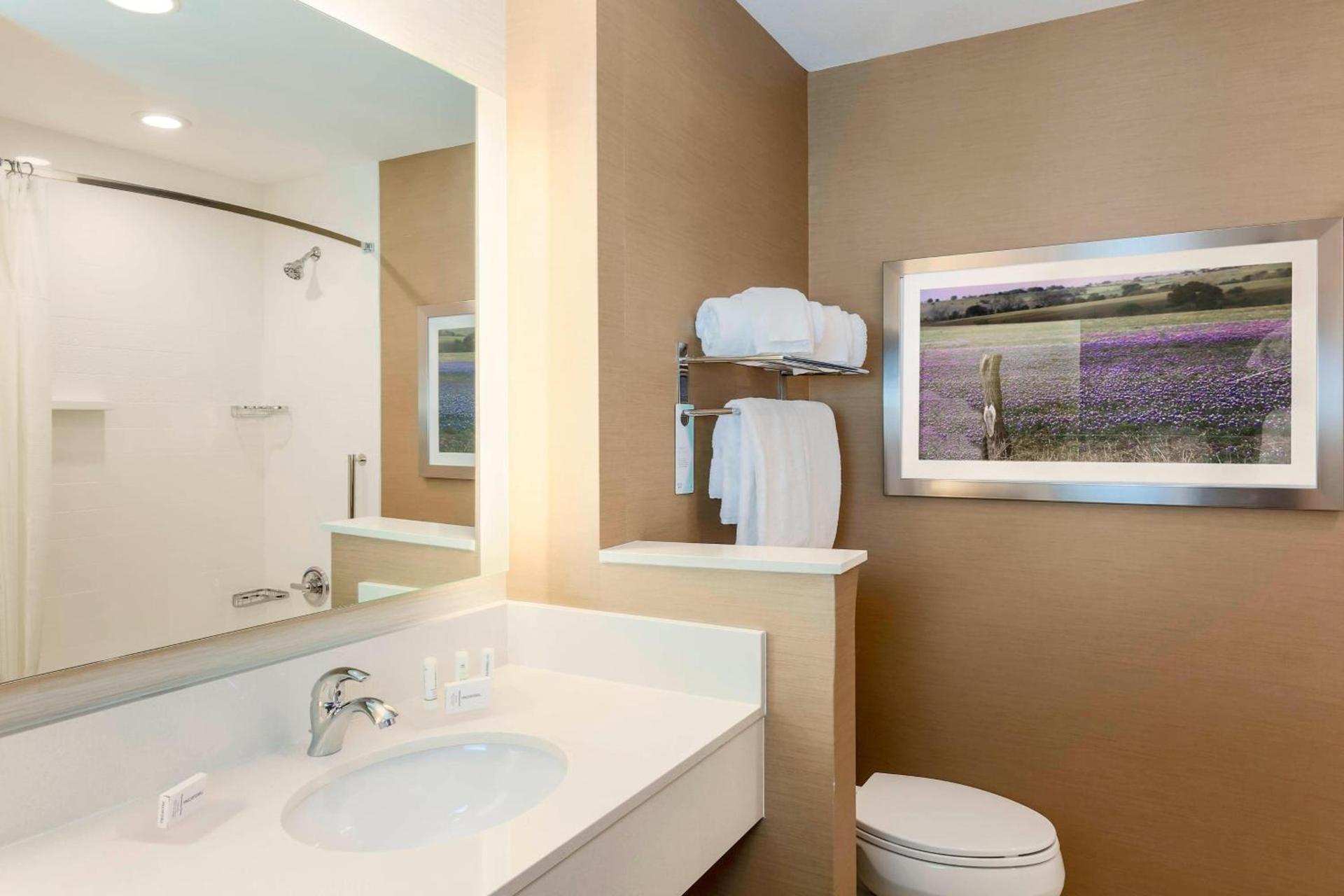 Fairfield Inn & Suites by Marriott Decatur at Decatur Conference Center photo 10