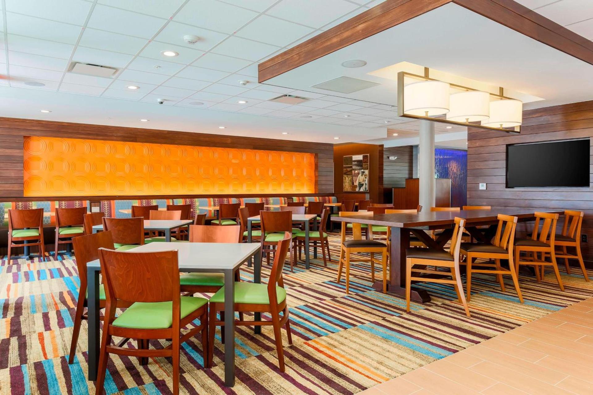 Fairfield Inn & Suites by Marriott Decatur at Decatur Conference Center photo 20