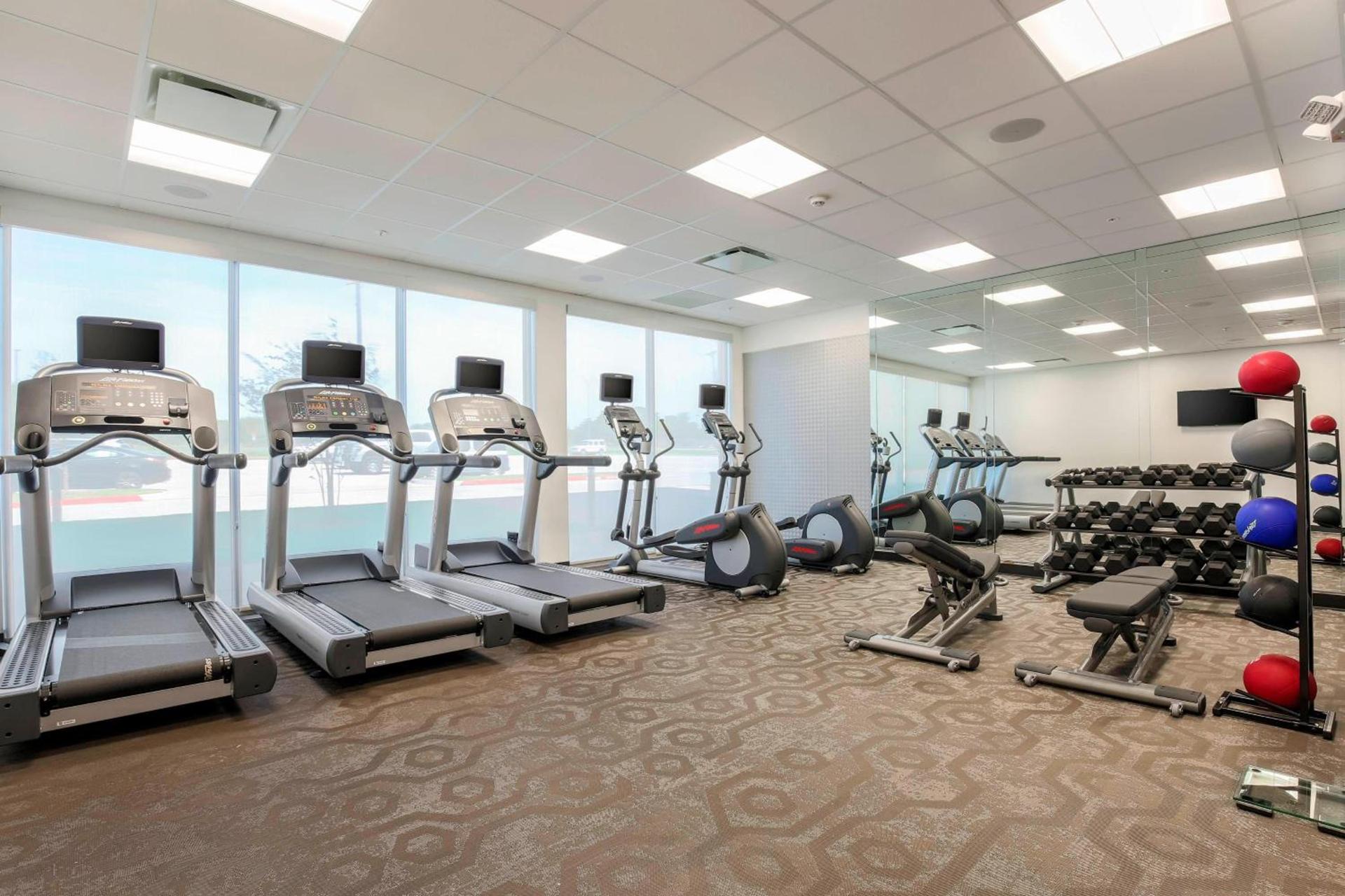 Fairfield Inn & Suites by Marriott Decatur at Decatur Conference Center photo 22