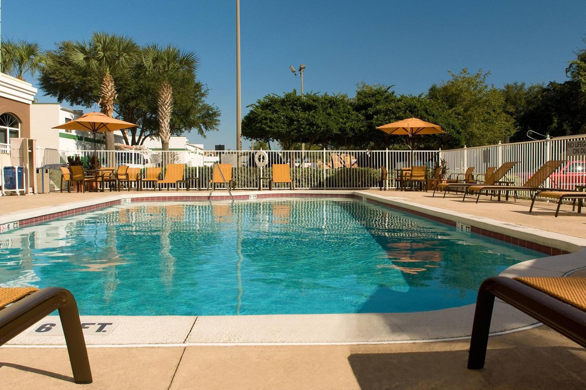 Fairfield Inn & Suites by Marriott Orlando Lake Buena Vista photo 21