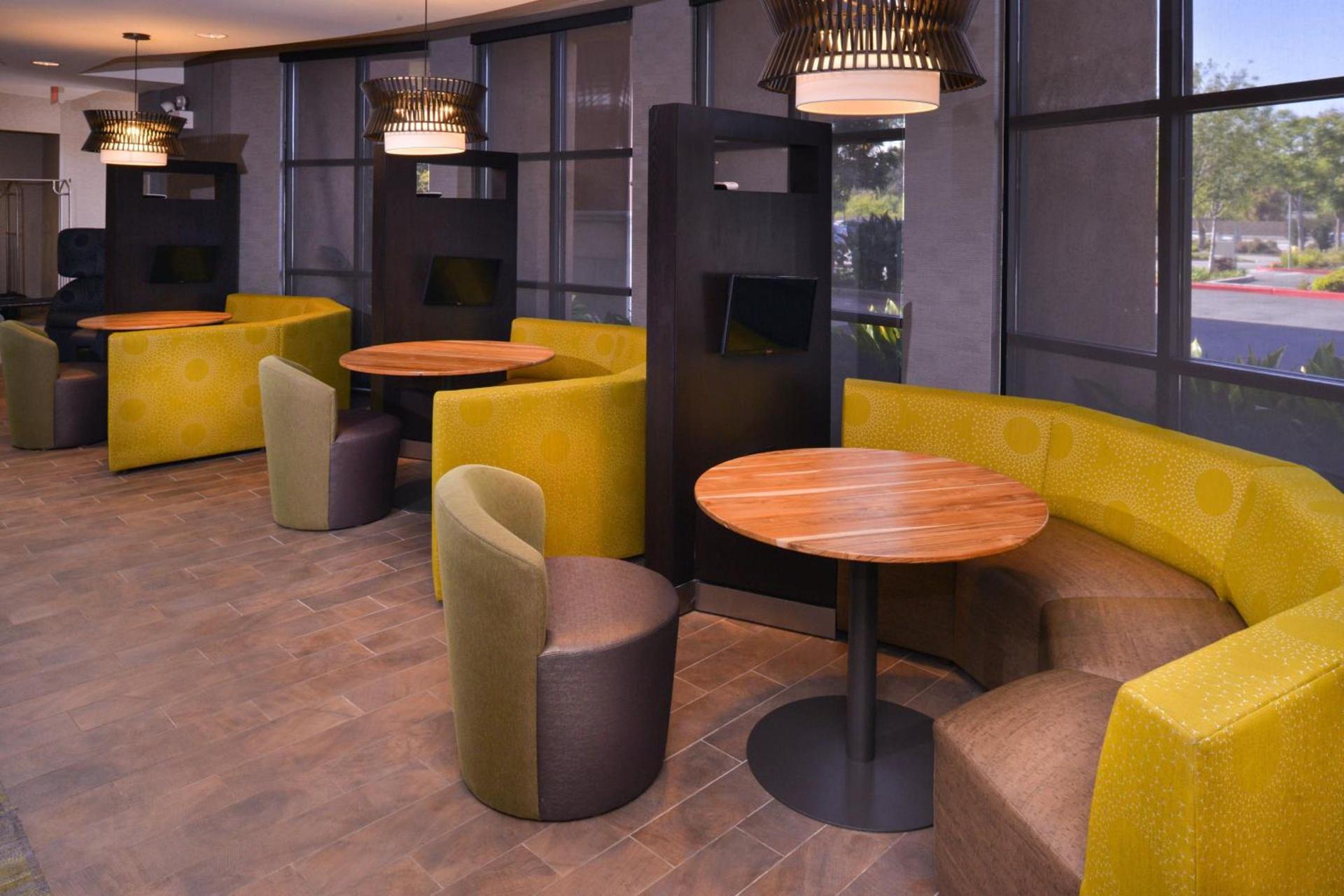 Courtyard by Marriott Thousand Oaks Ventura County photo 15