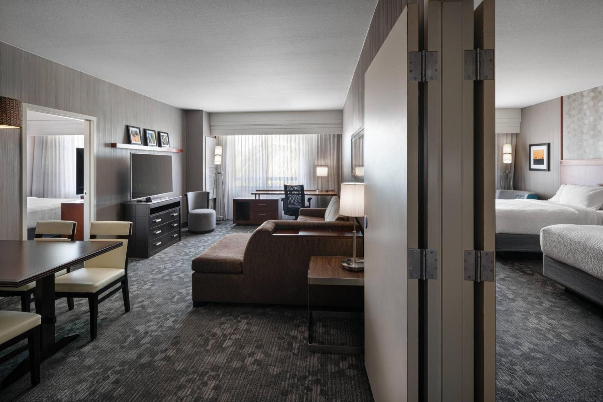 Courtyard by Marriott Maui Kahului Airport photo 18