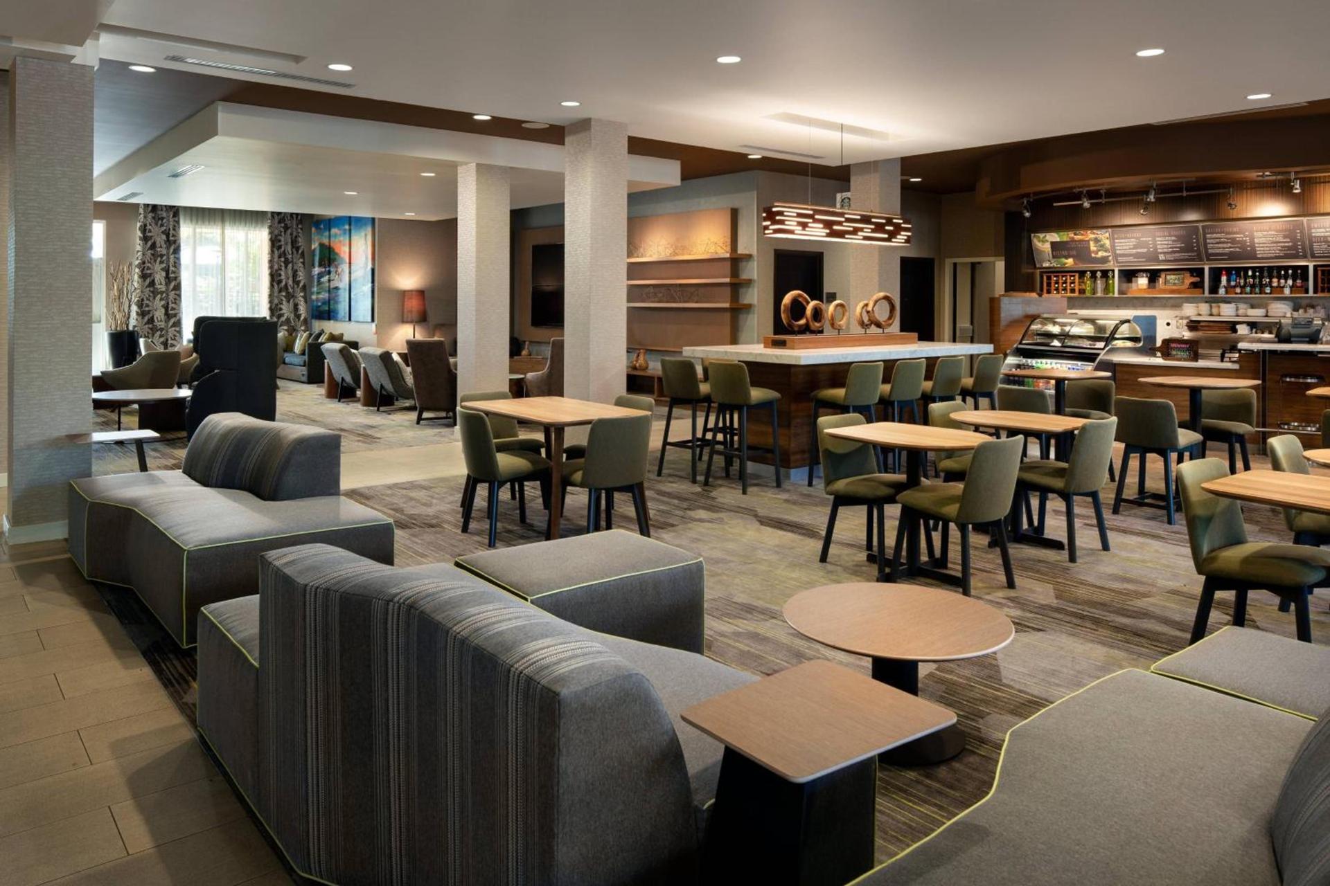 Courtyard by Marriott Maui Kahului Airport photo 3