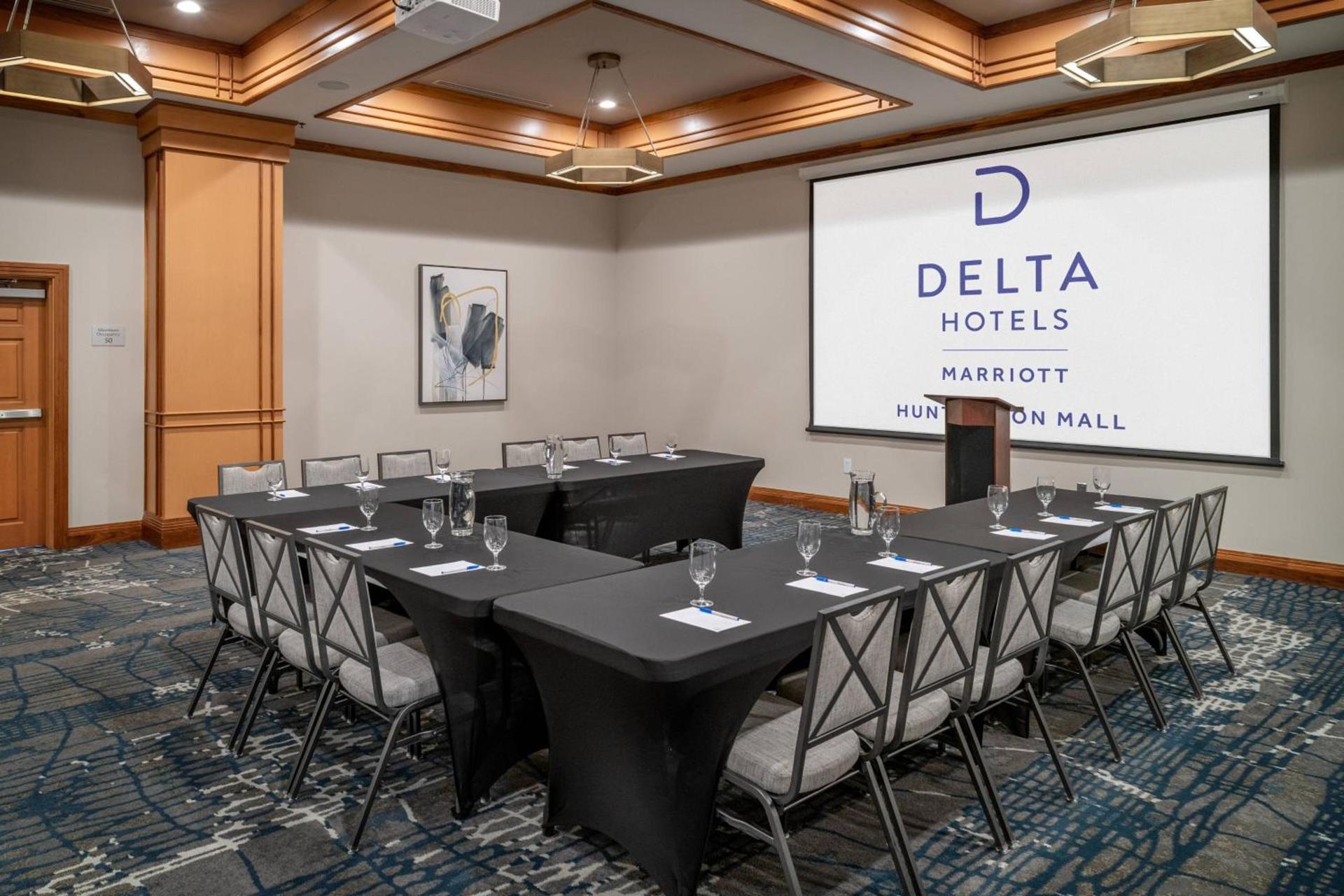 Delta Hotels by Marriott Huntington Mall photo 27