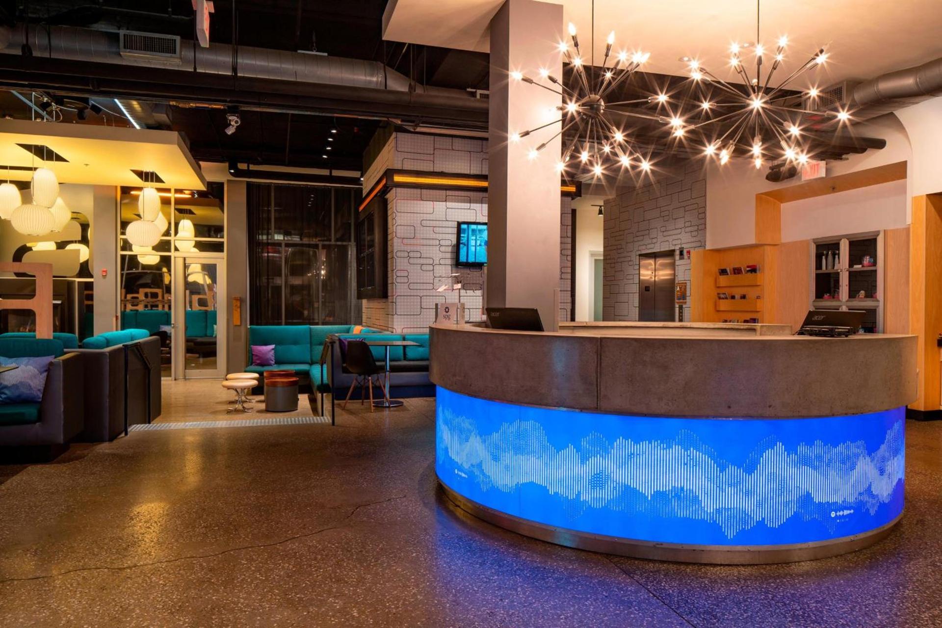 Aloft by Marriott Rogers-Bentonville photo 5