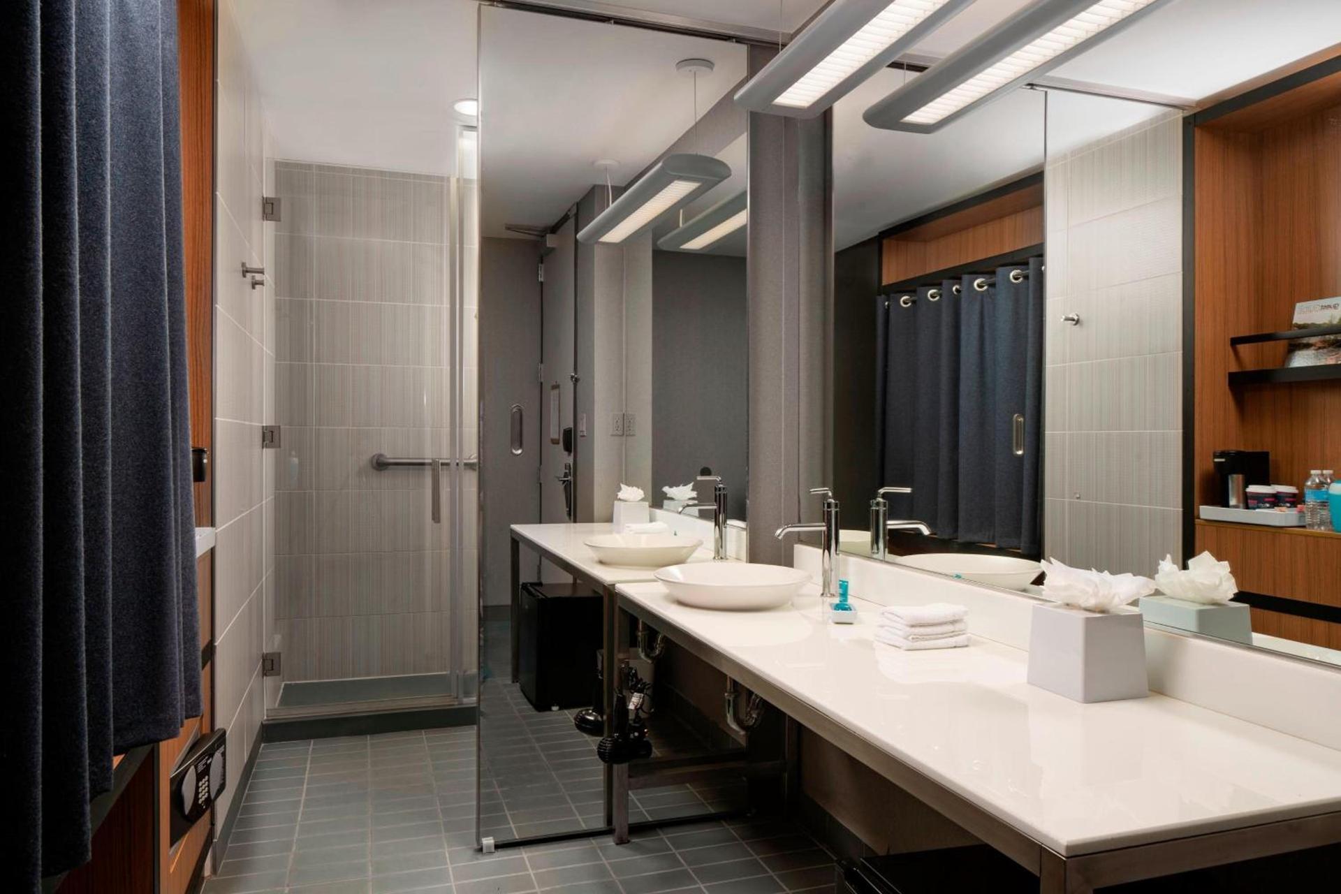 Aloft by Marriott Rogers-Bentonville photo 10