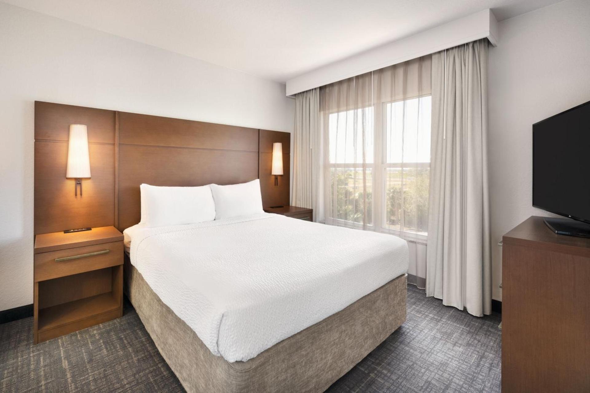Residence Inn by Marriott Daytona Beach Speedway/Airport photo 10