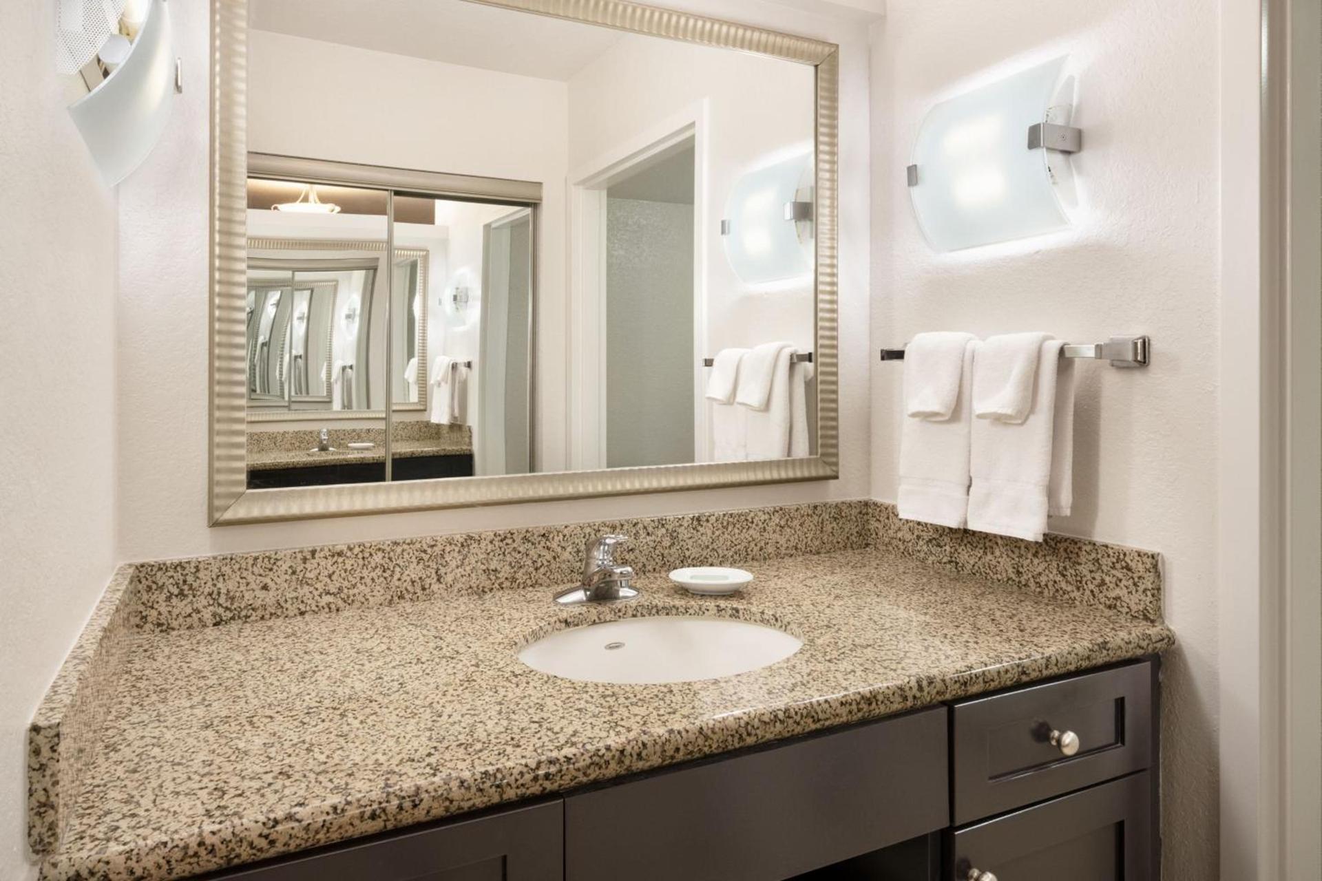 Residence Inn by Marriott Daytona Beach Speedway/Airport photo 17