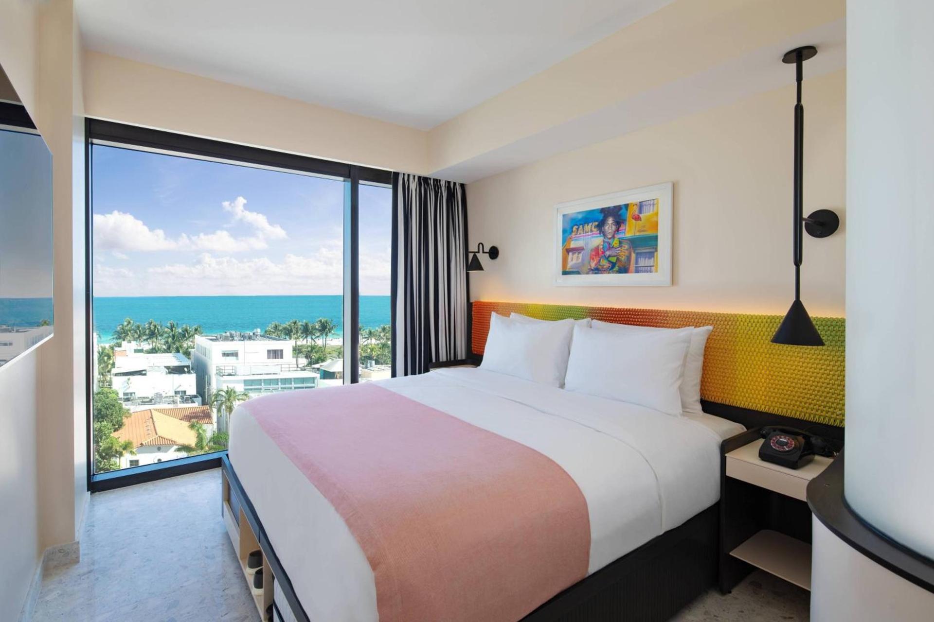 Moxy Miami South Beach photo 10