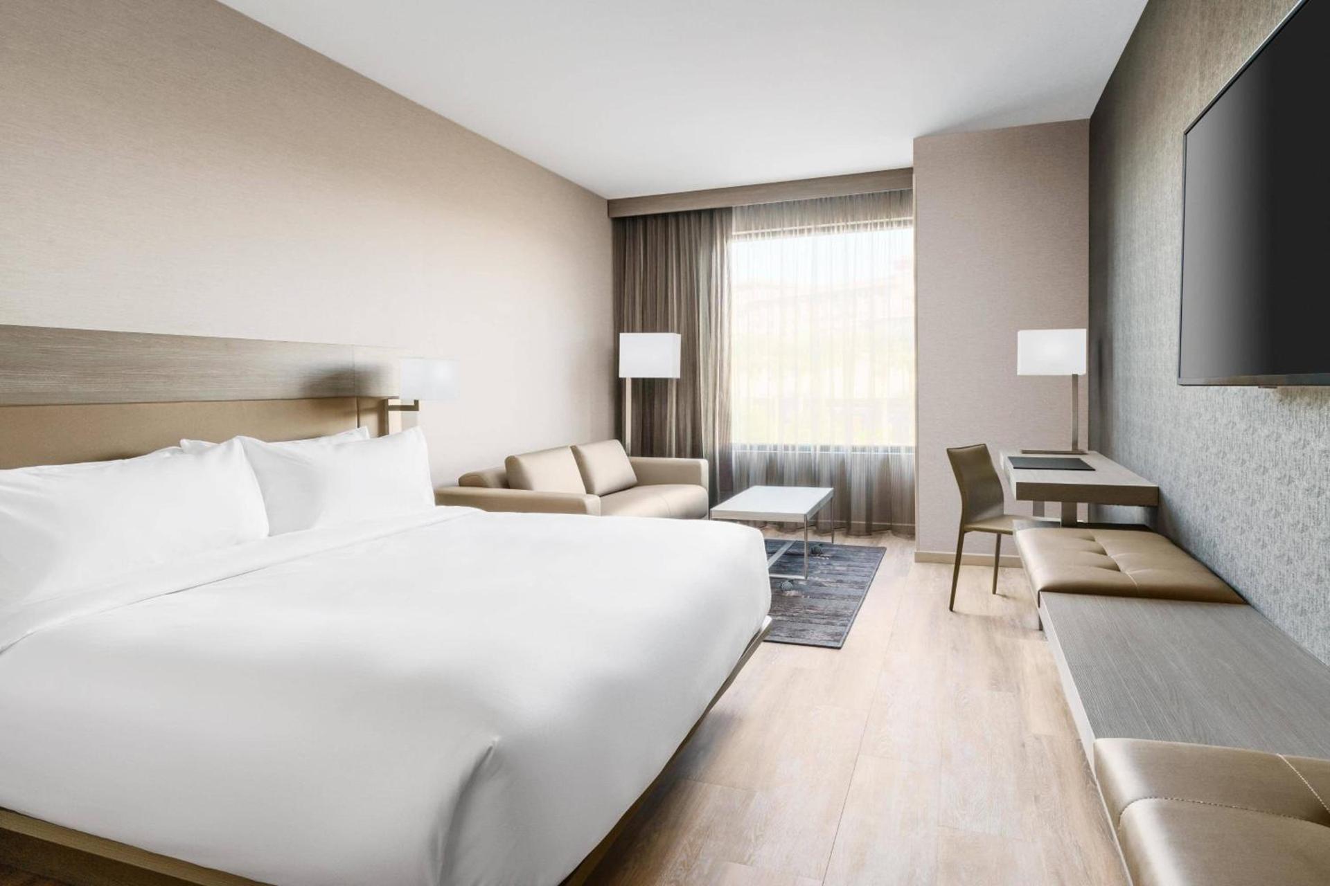 AC Hotel by Marriott Scottsdale North photo 12