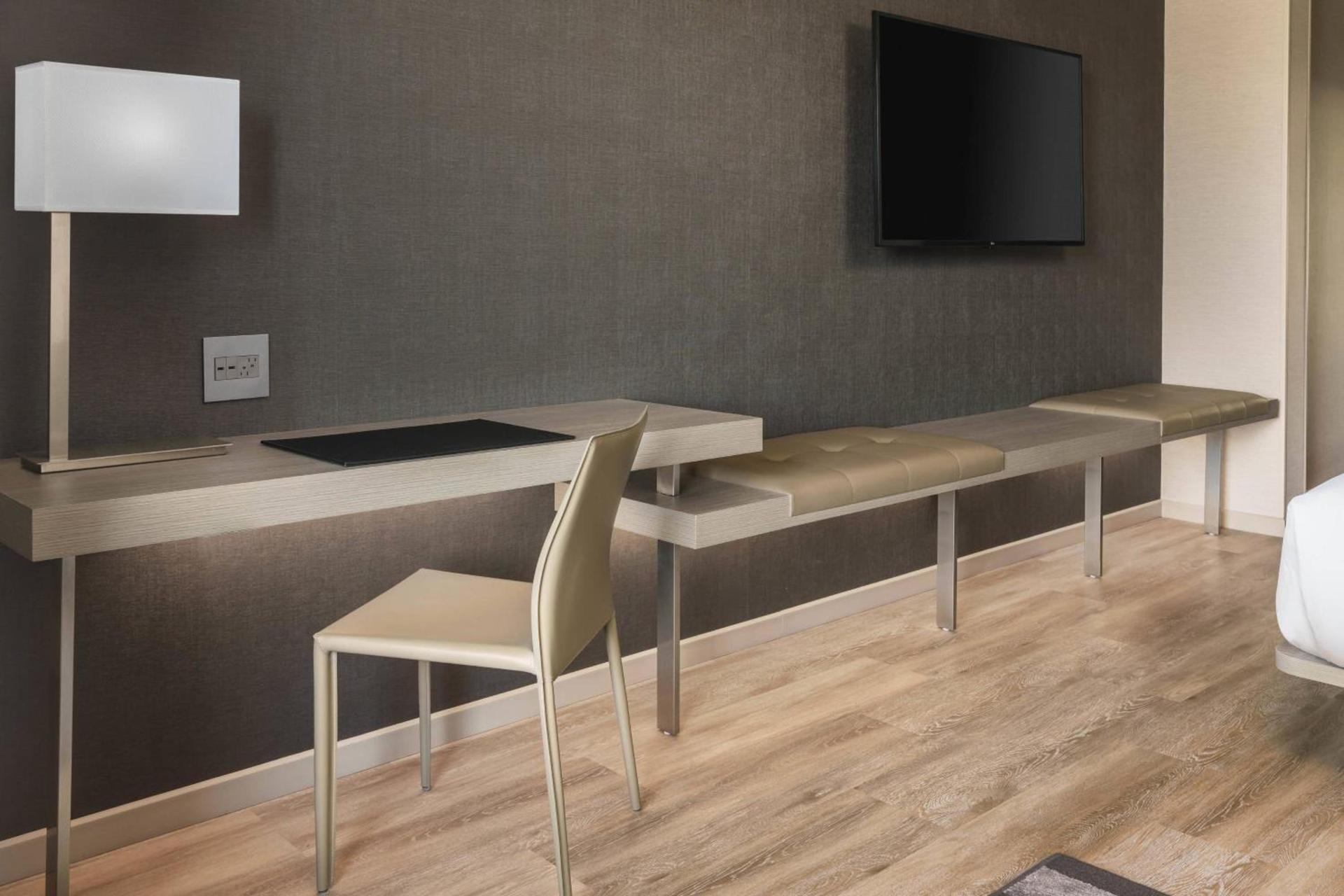 AC Hotel by Marriott Scottsdale North photo 14