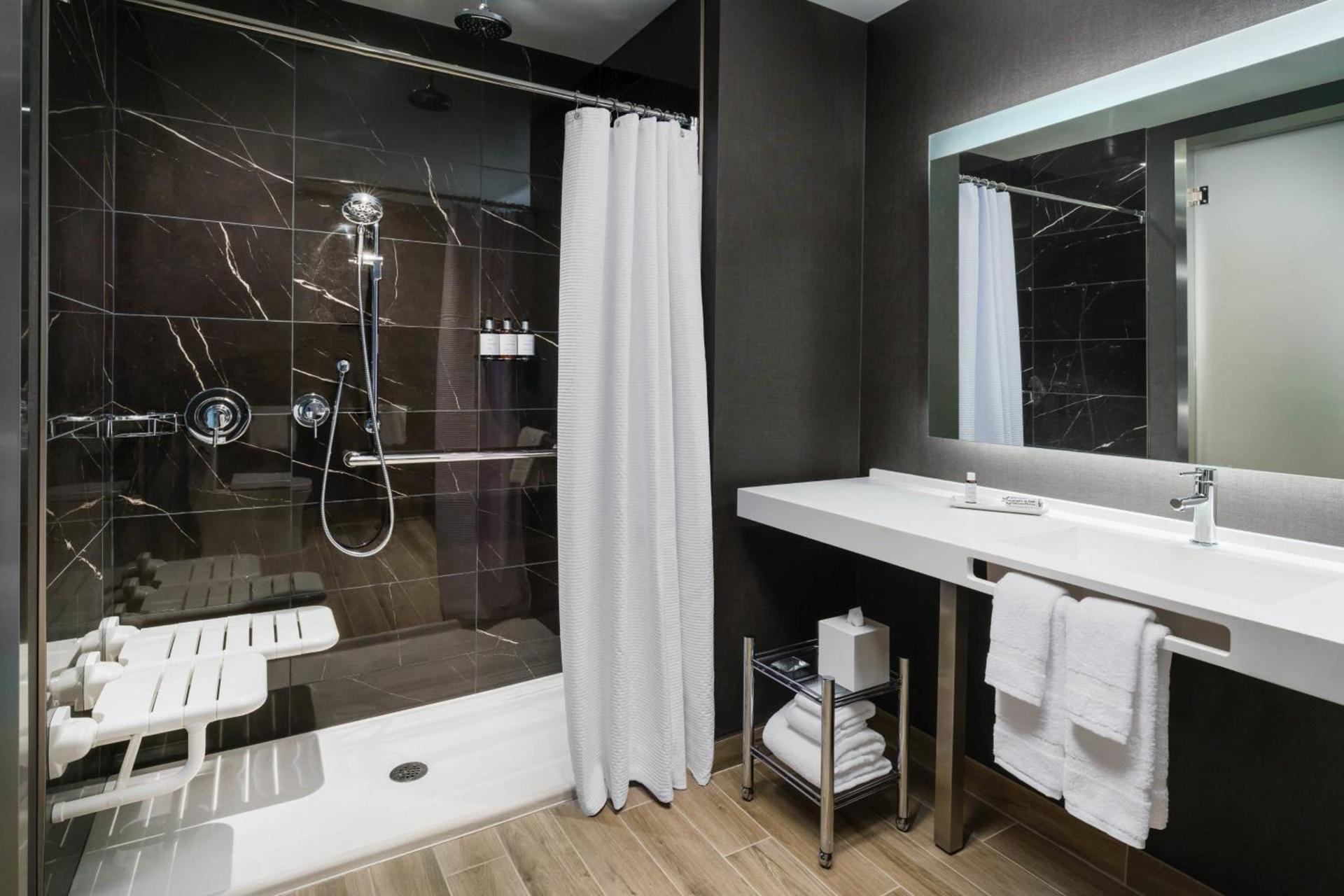 AC Hotel by Marriott Scottsdale North photo 17