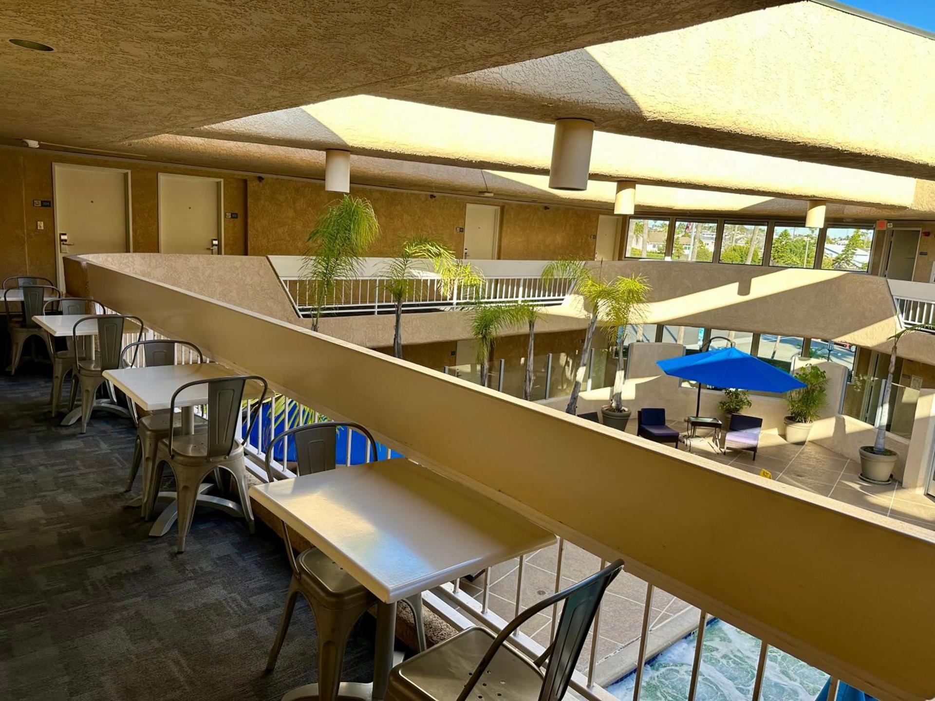 The Pacific Inn photo 2