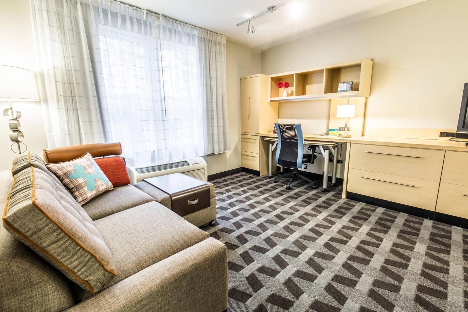 TownePlace Suites by Marriott Gilford photo 38
