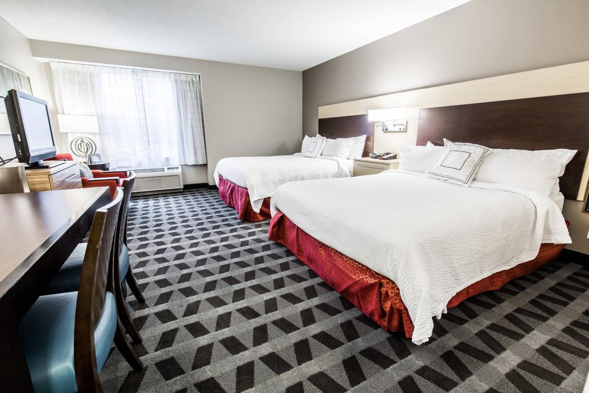 TownePlace Suites by Marriott Gilford photo 8