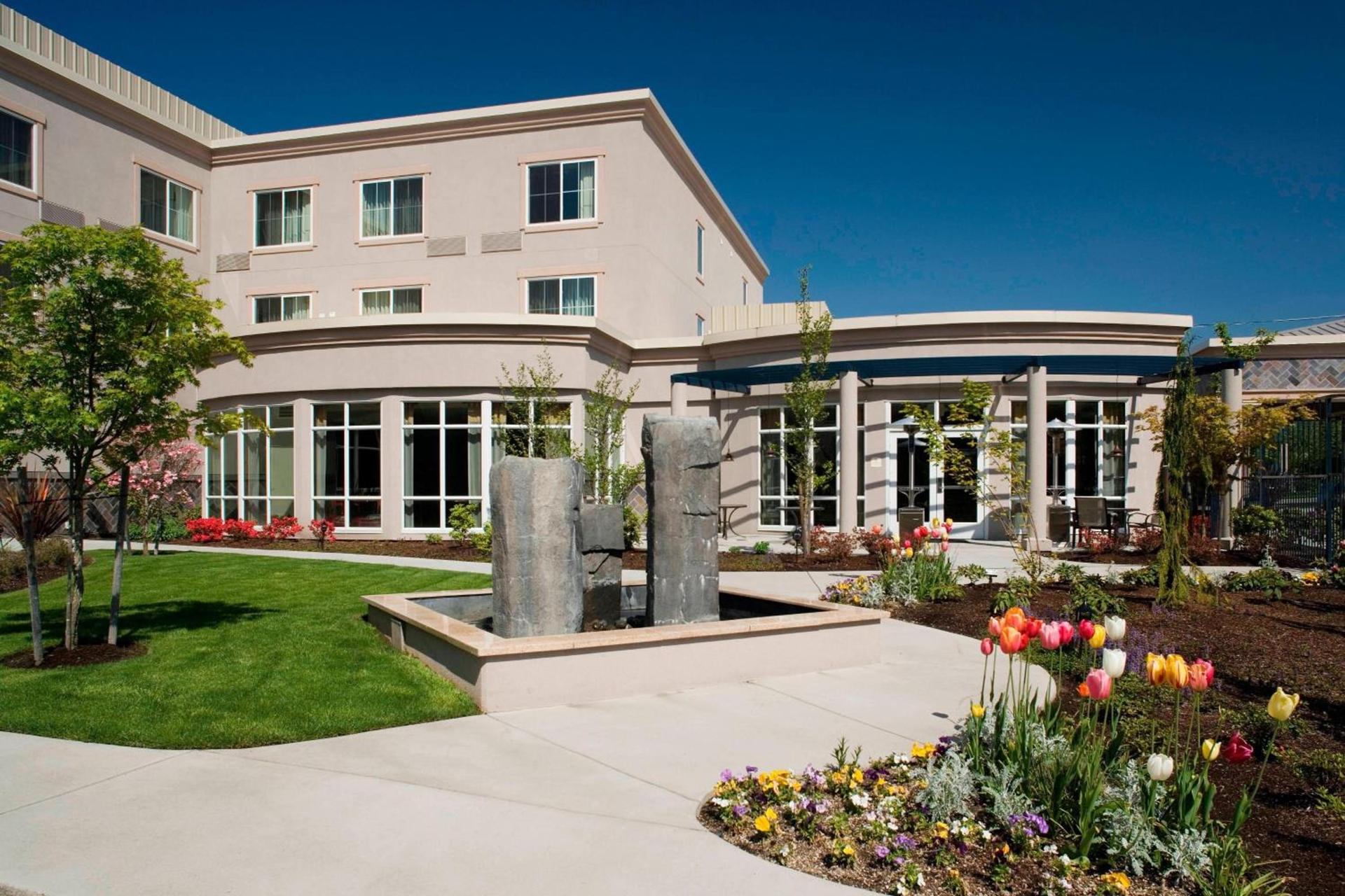 Courtyard by Marriott Seattle Kirkland photo 44