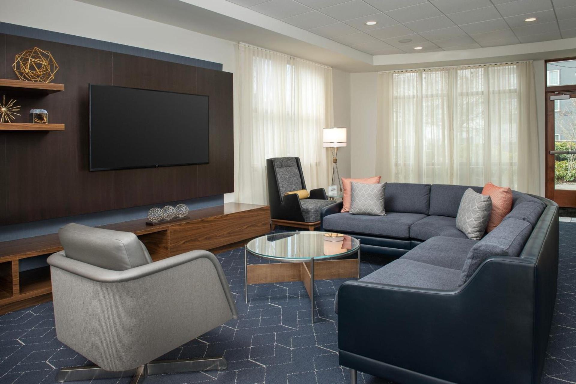 Courtyard by Marriott Seattle Kirkland photo 42