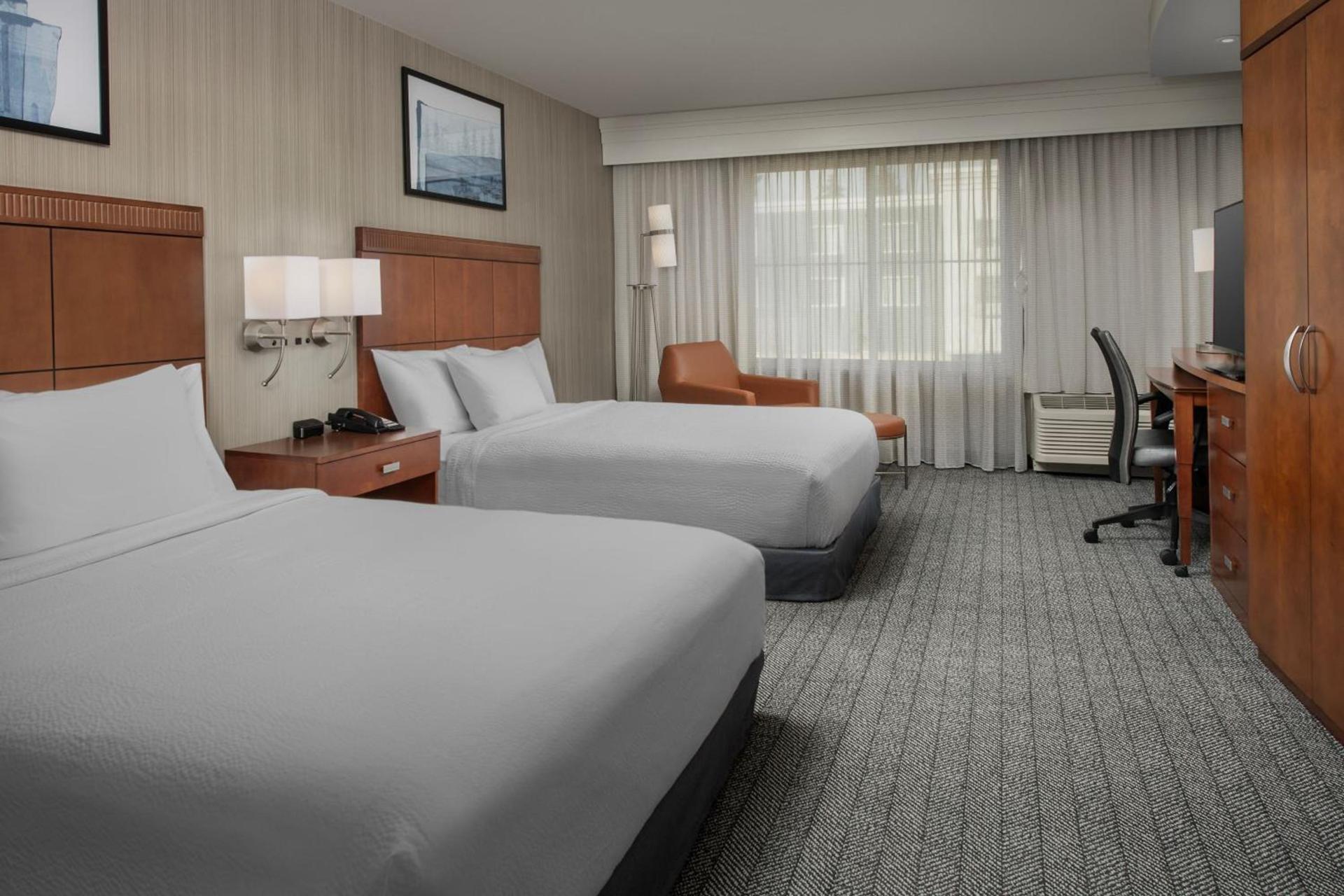 Courtyard by Marriott Seattle Kirkland photo 46