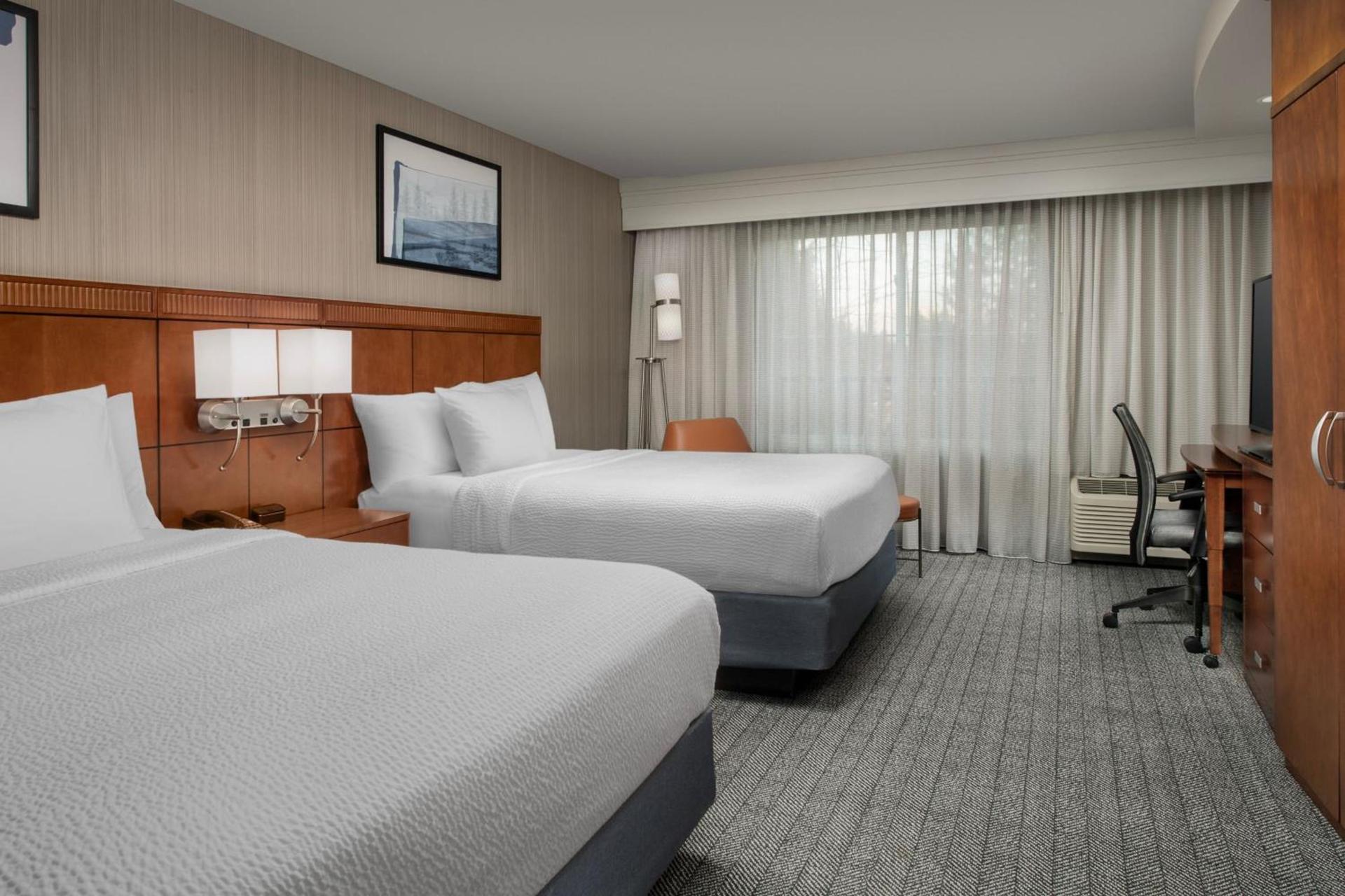 Courtyard by Marriott Seattle Kirkland photo 50