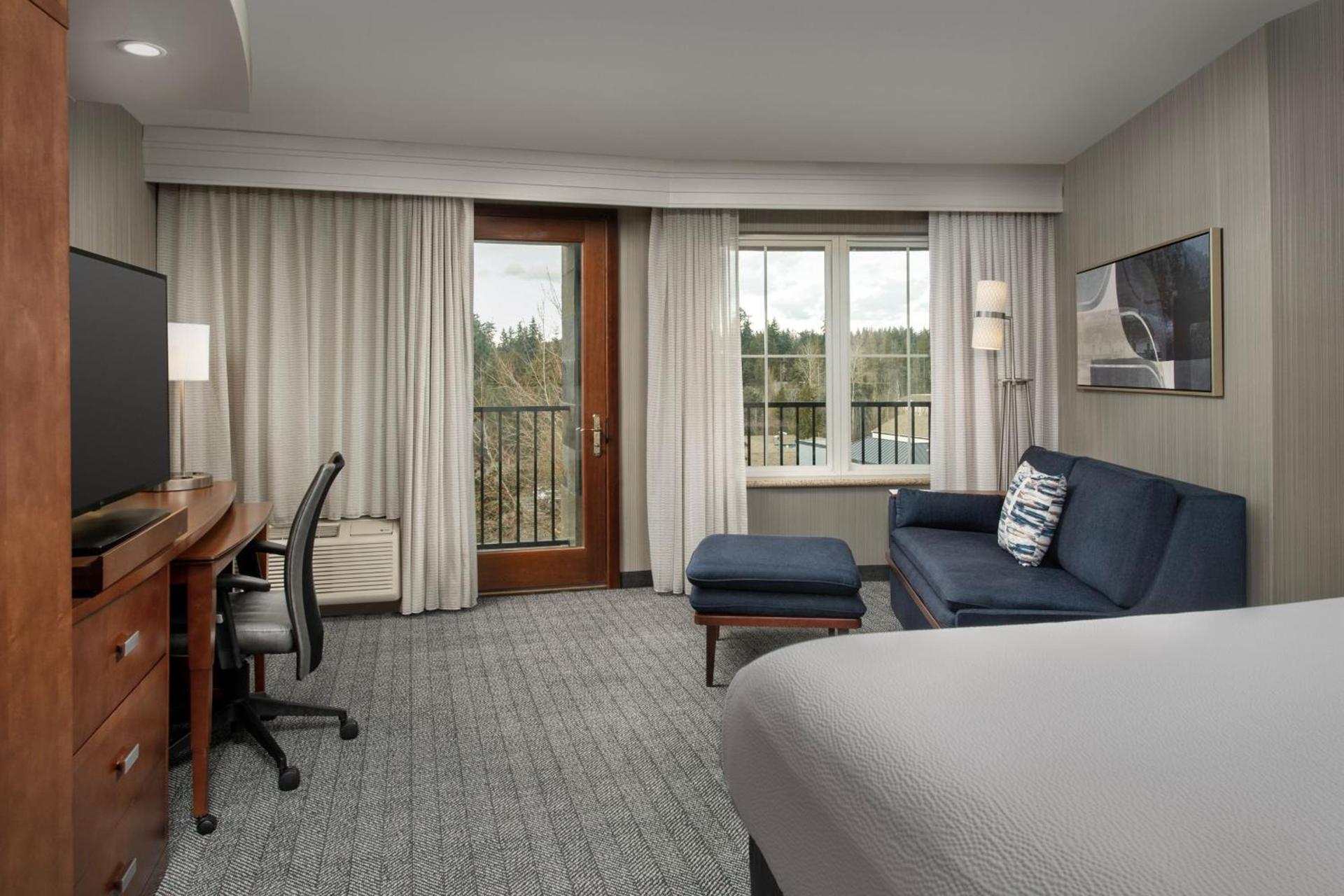 Courtyard by Marriott Seattle Kirkland photo 49