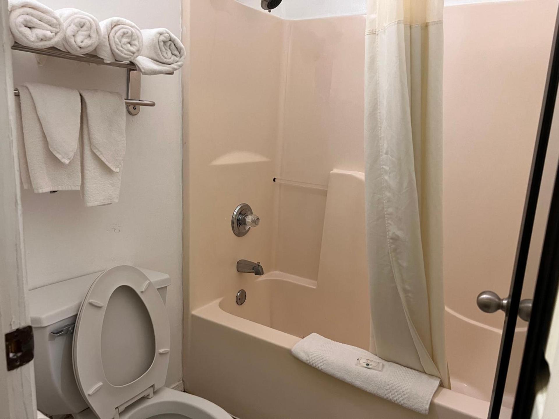 Quality Inn Maysville photo 27