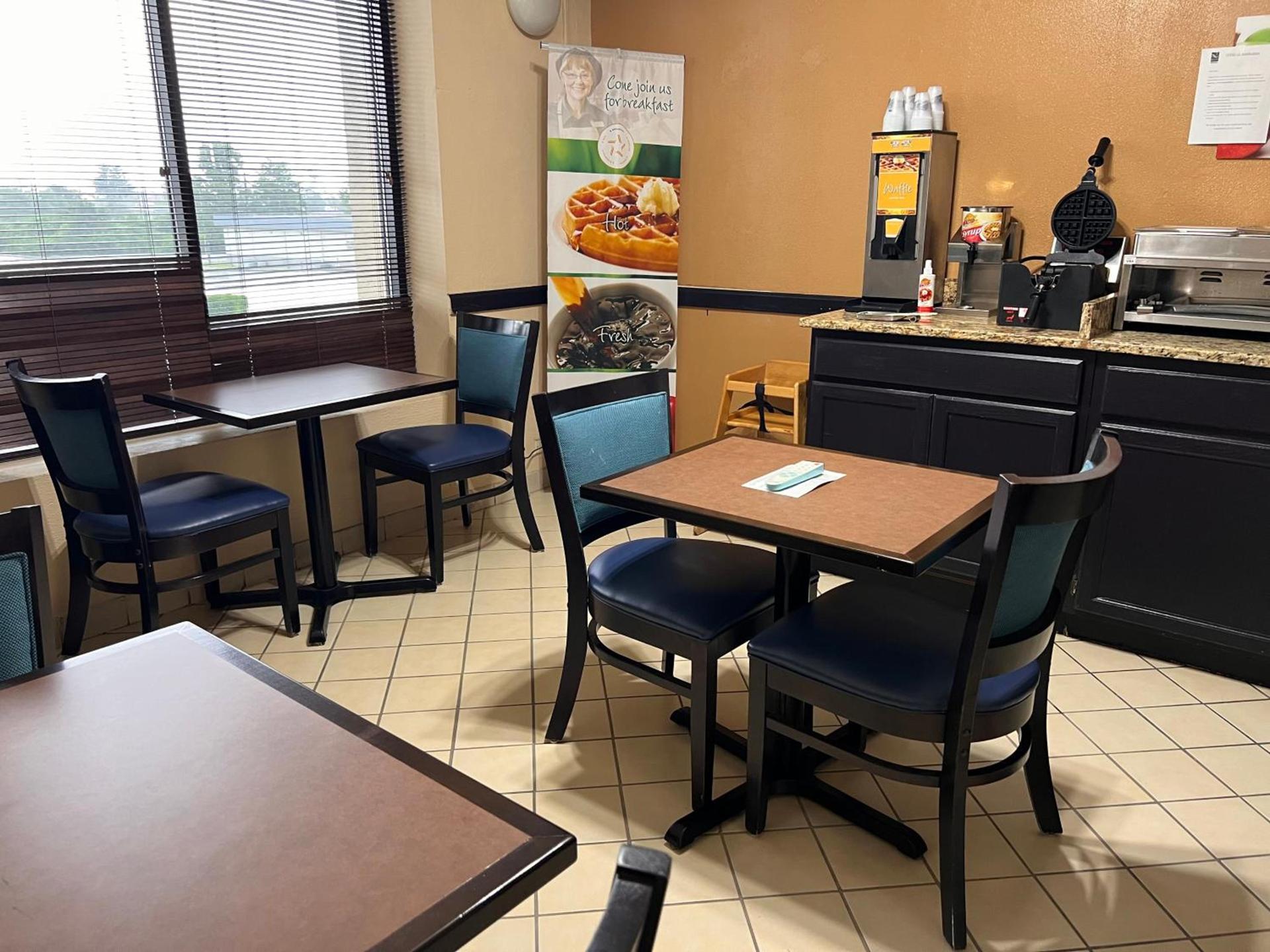 Quality Inn Maysville photo 30