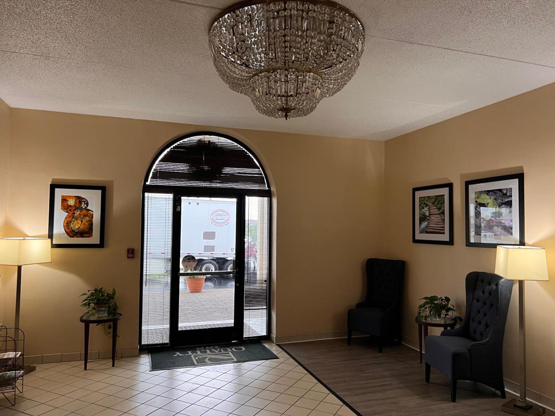 Quality Inn Maysville photo 32