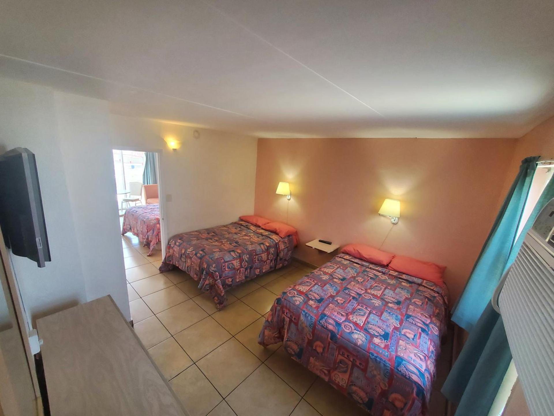Caprice Motel - Wildwood photo 18