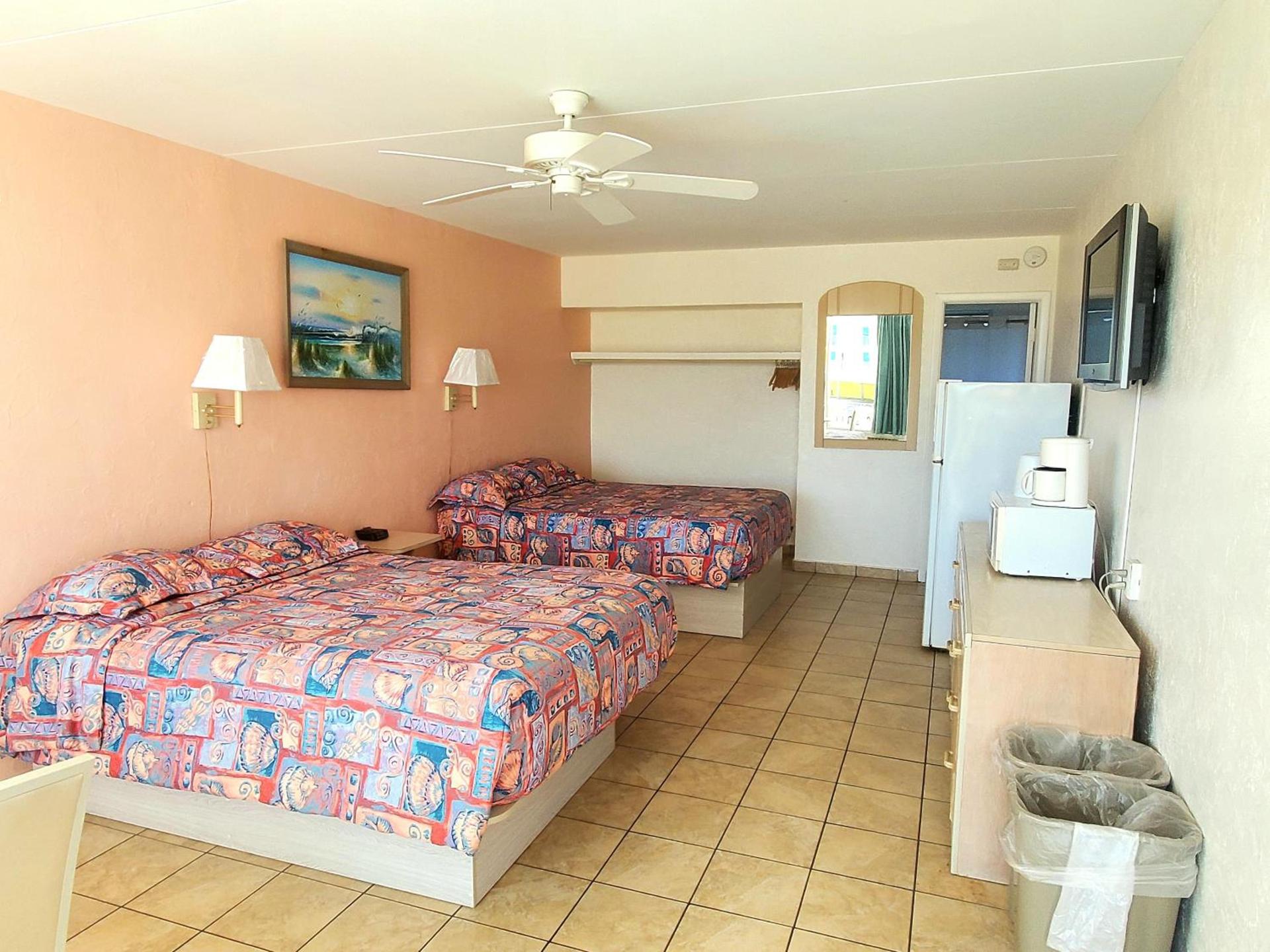 Caprice Motel - Wildwood photo 28