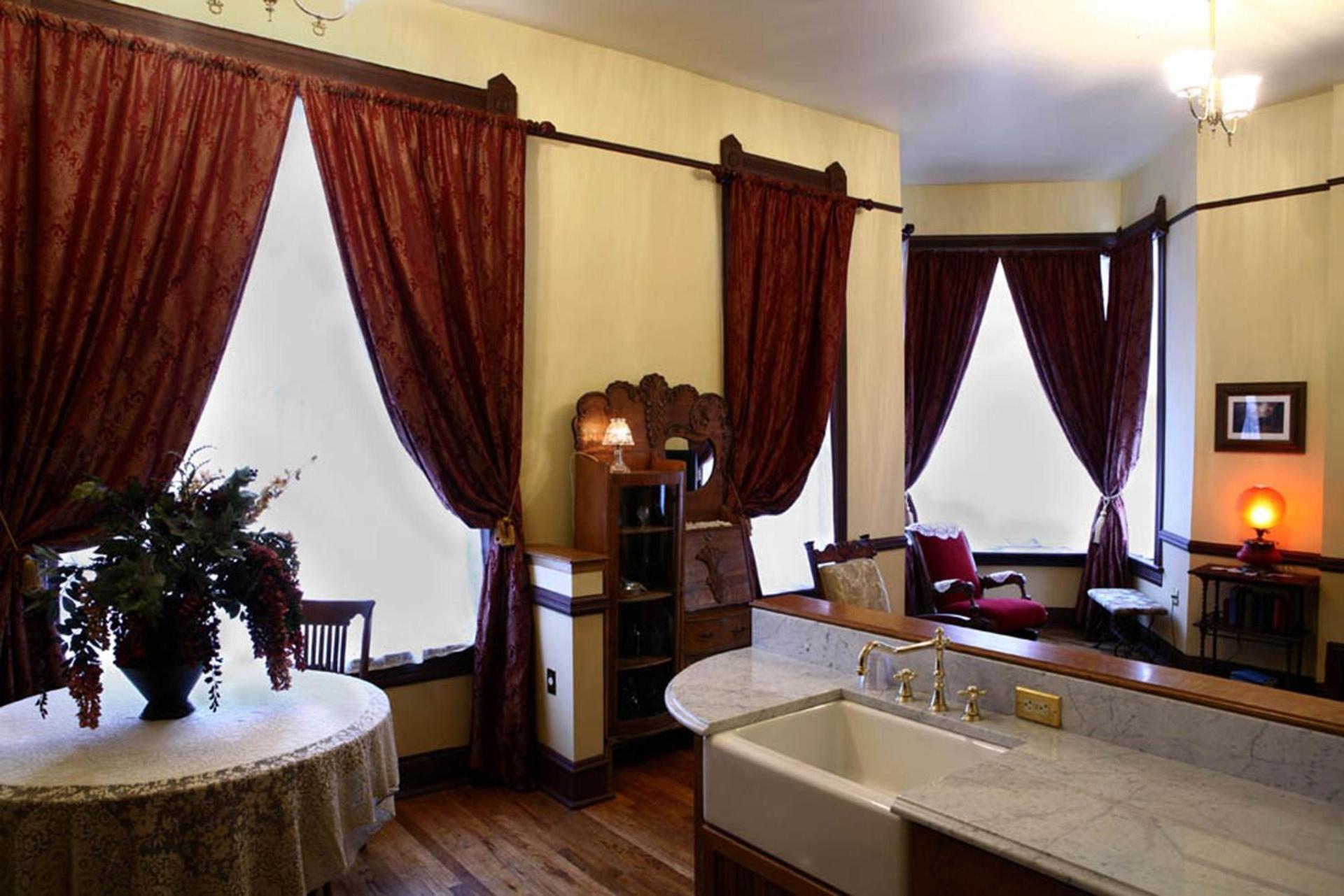 Martin & Mason Hotel photo 16