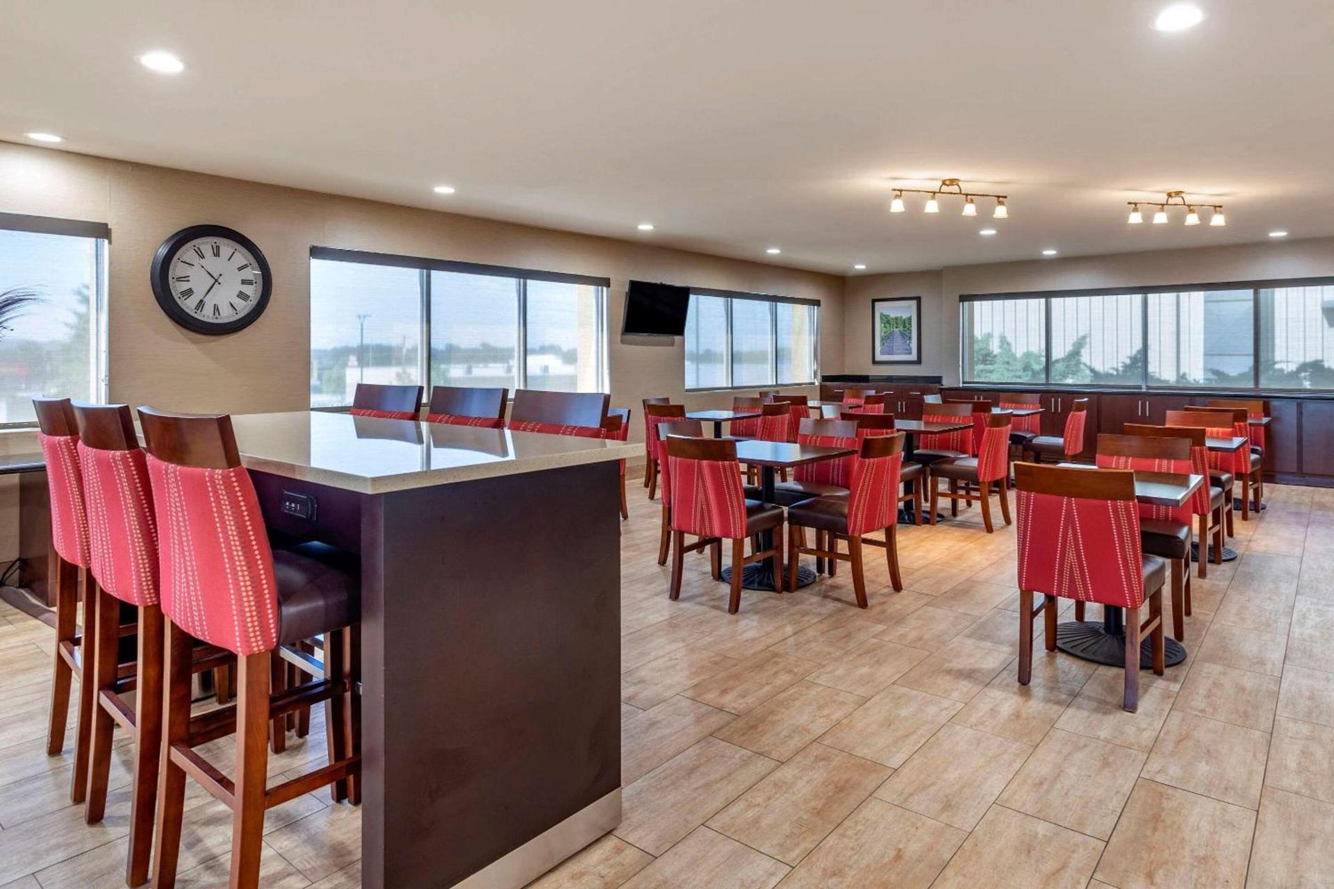 Comfort Suites Florence Shoals Area photo 24