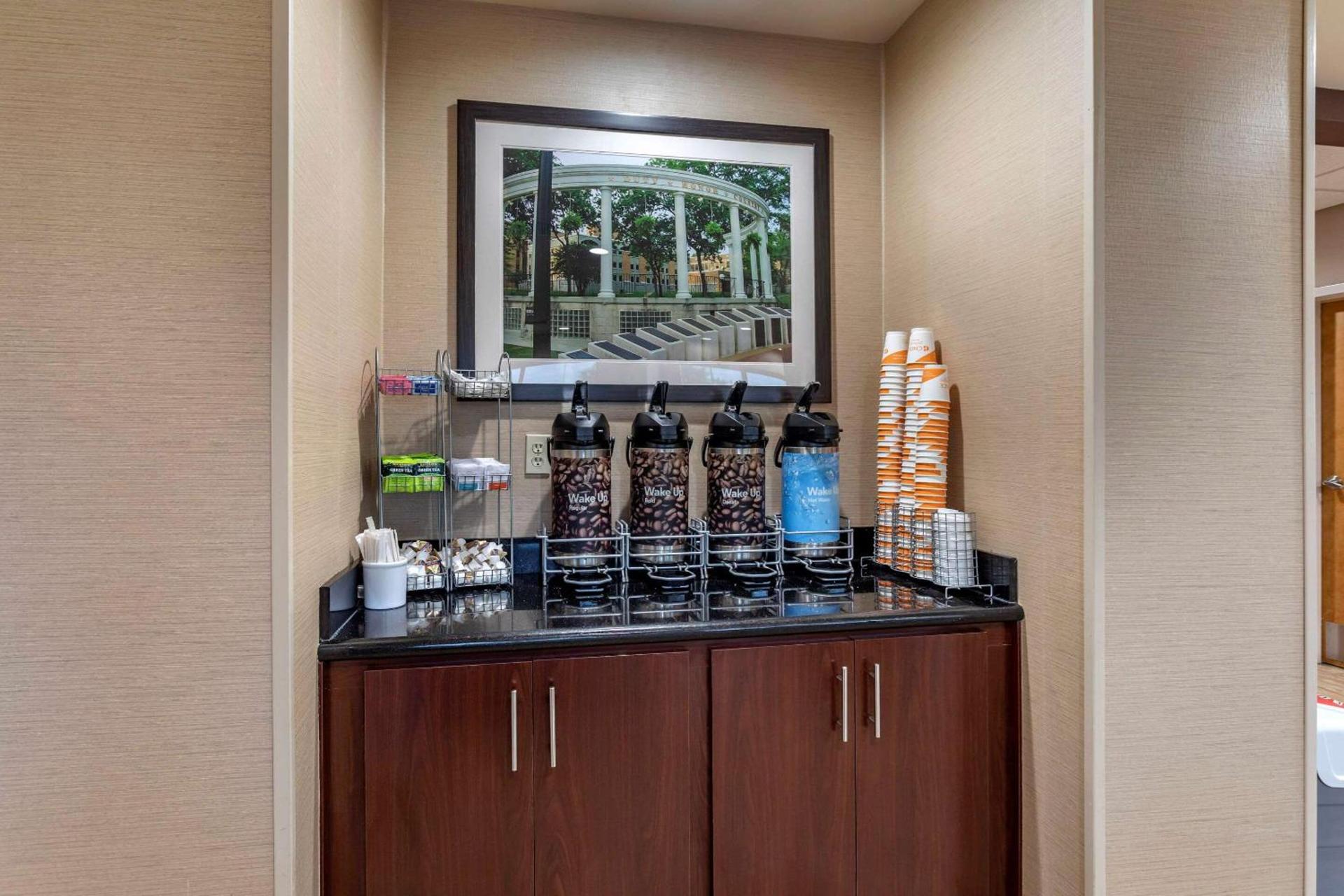 Comfort Suites Florence Shoals Area photo 27