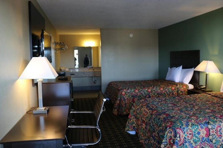 Kings Inn Civic Center/UAB photo 10