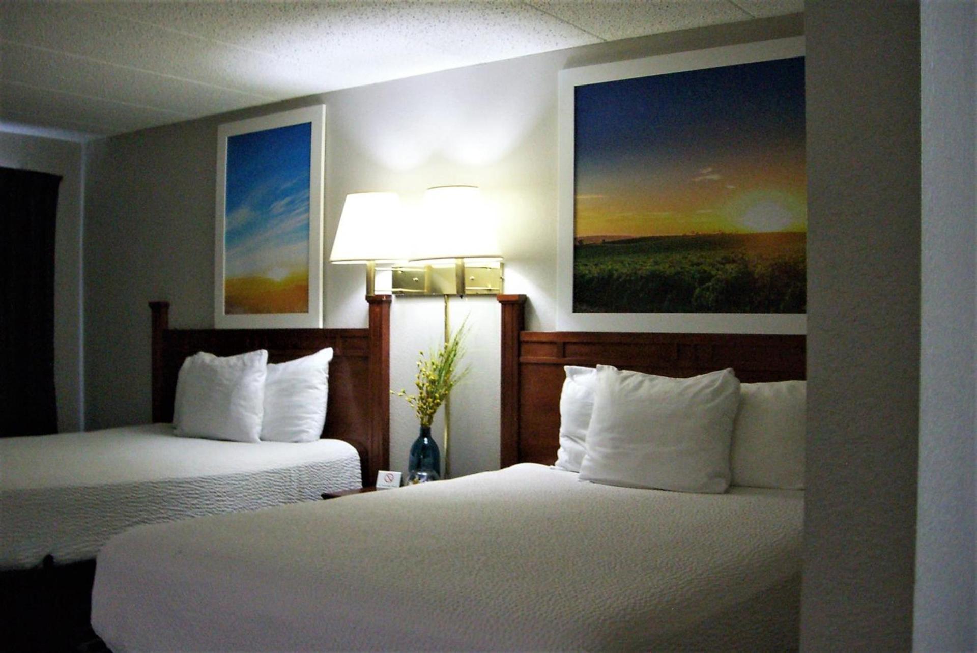 Days Inn by Wyndham Pierre photo 46