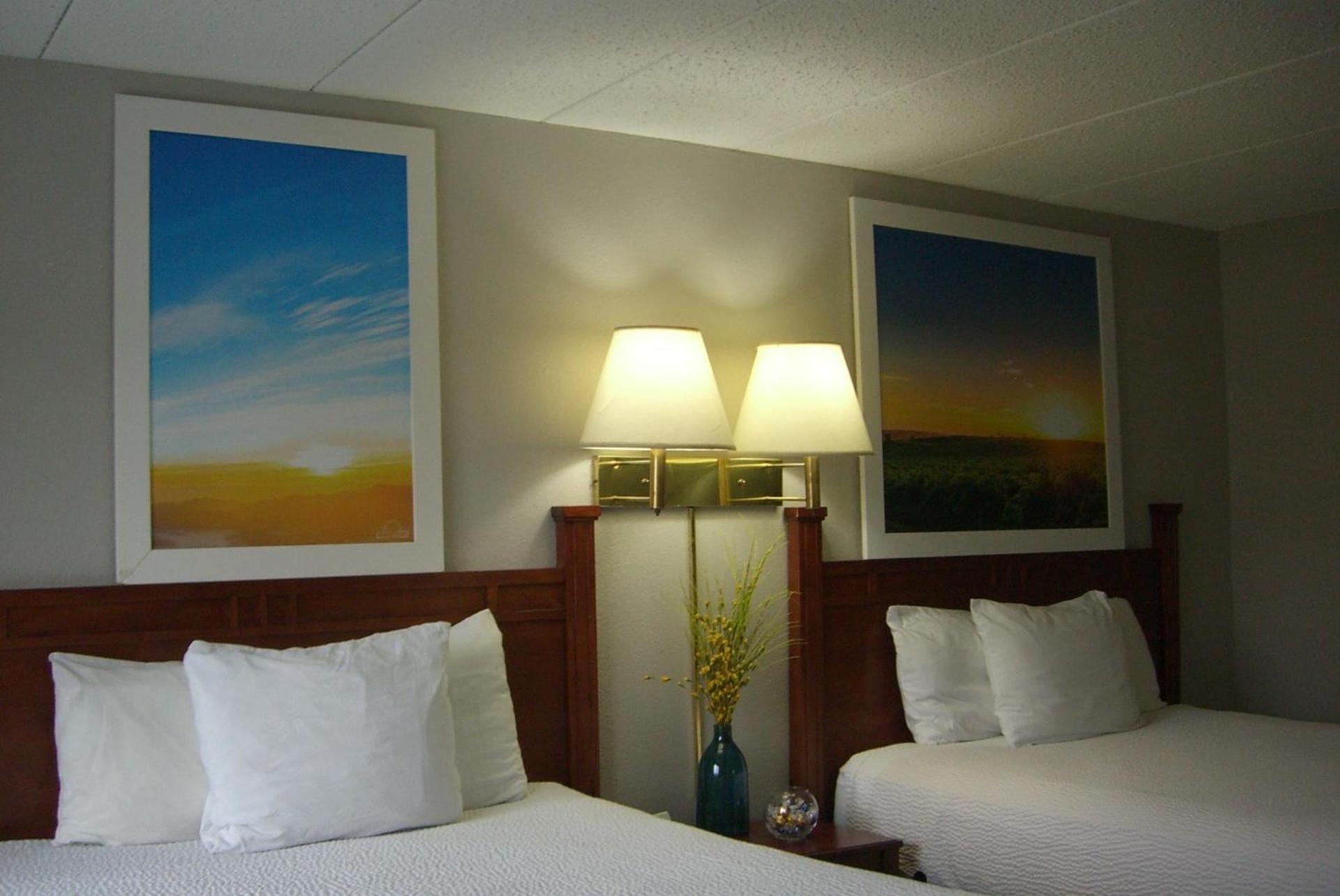 Days Inn by Wyndham Pierre photo 45
