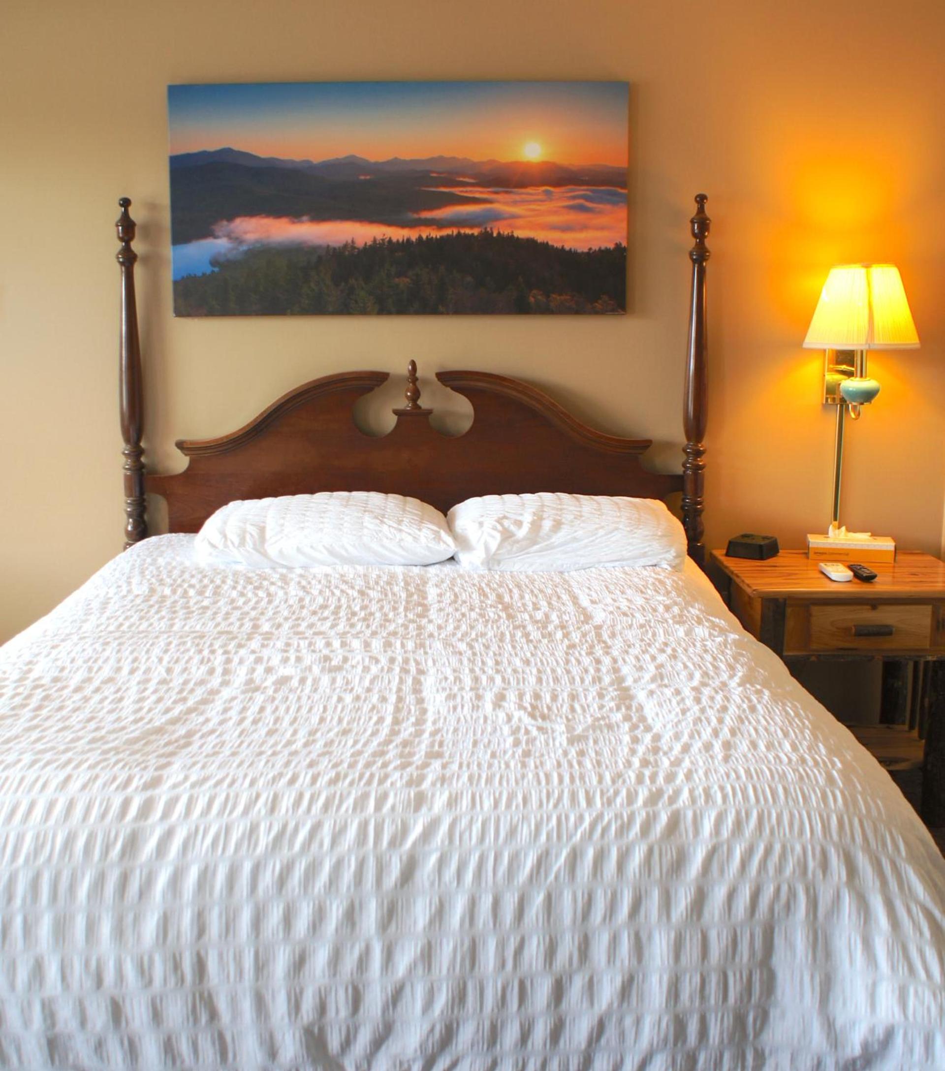 Sara Placid Inn & Suites photo 43