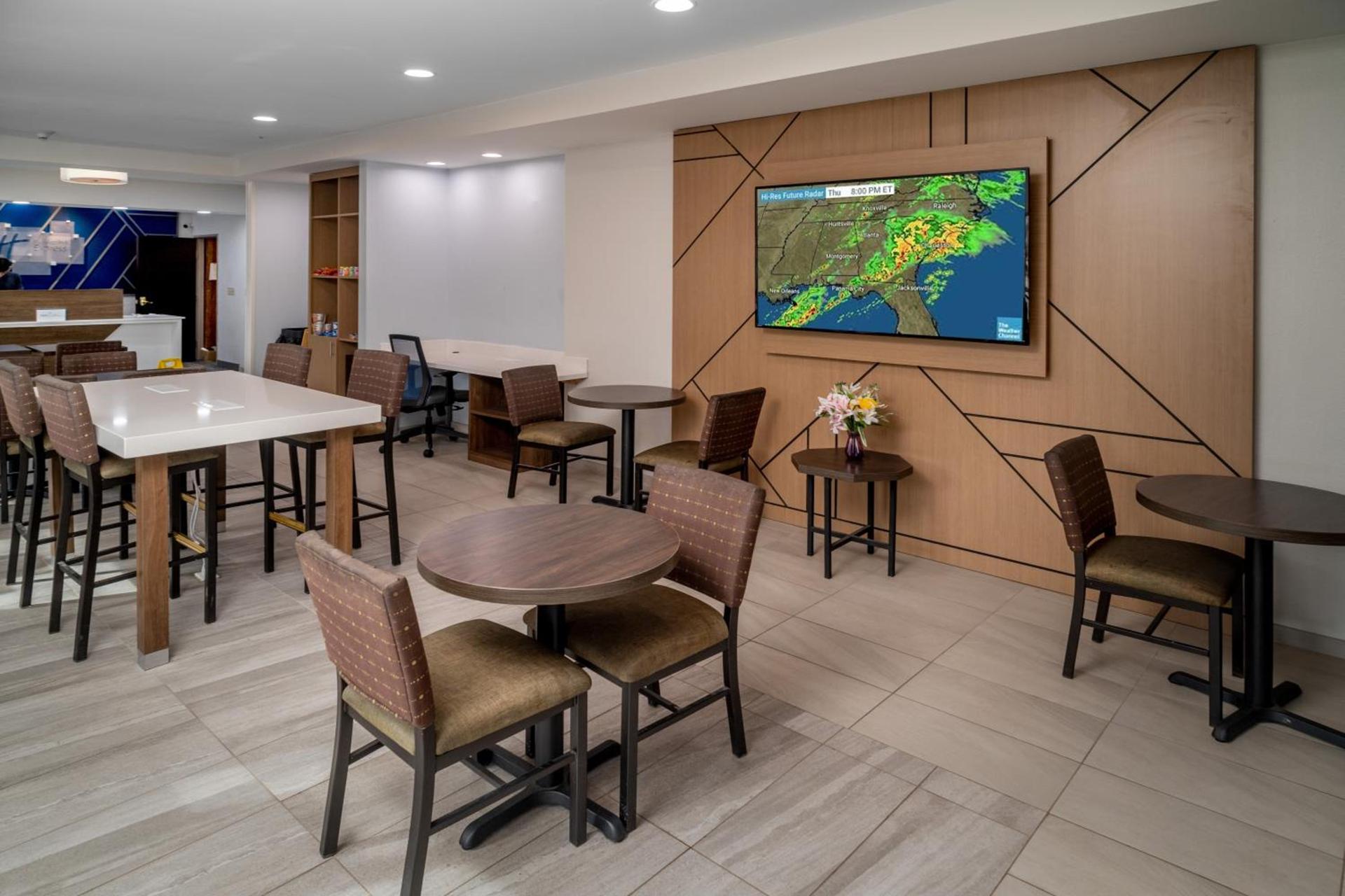 Holiday Inn Express - Charleston/Kanawha City by IHG photo 15