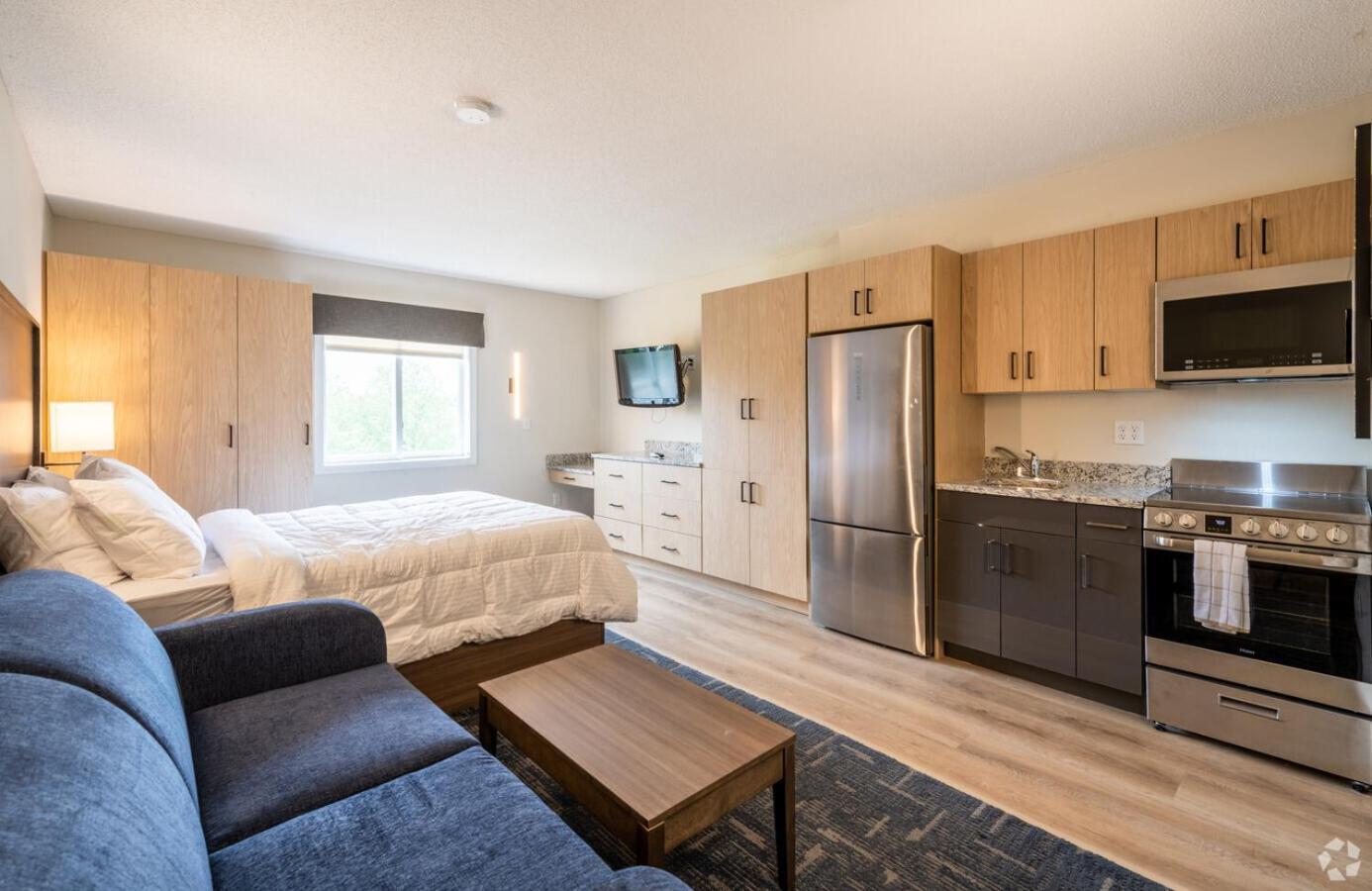 Residences at Solomon Pond photo 5