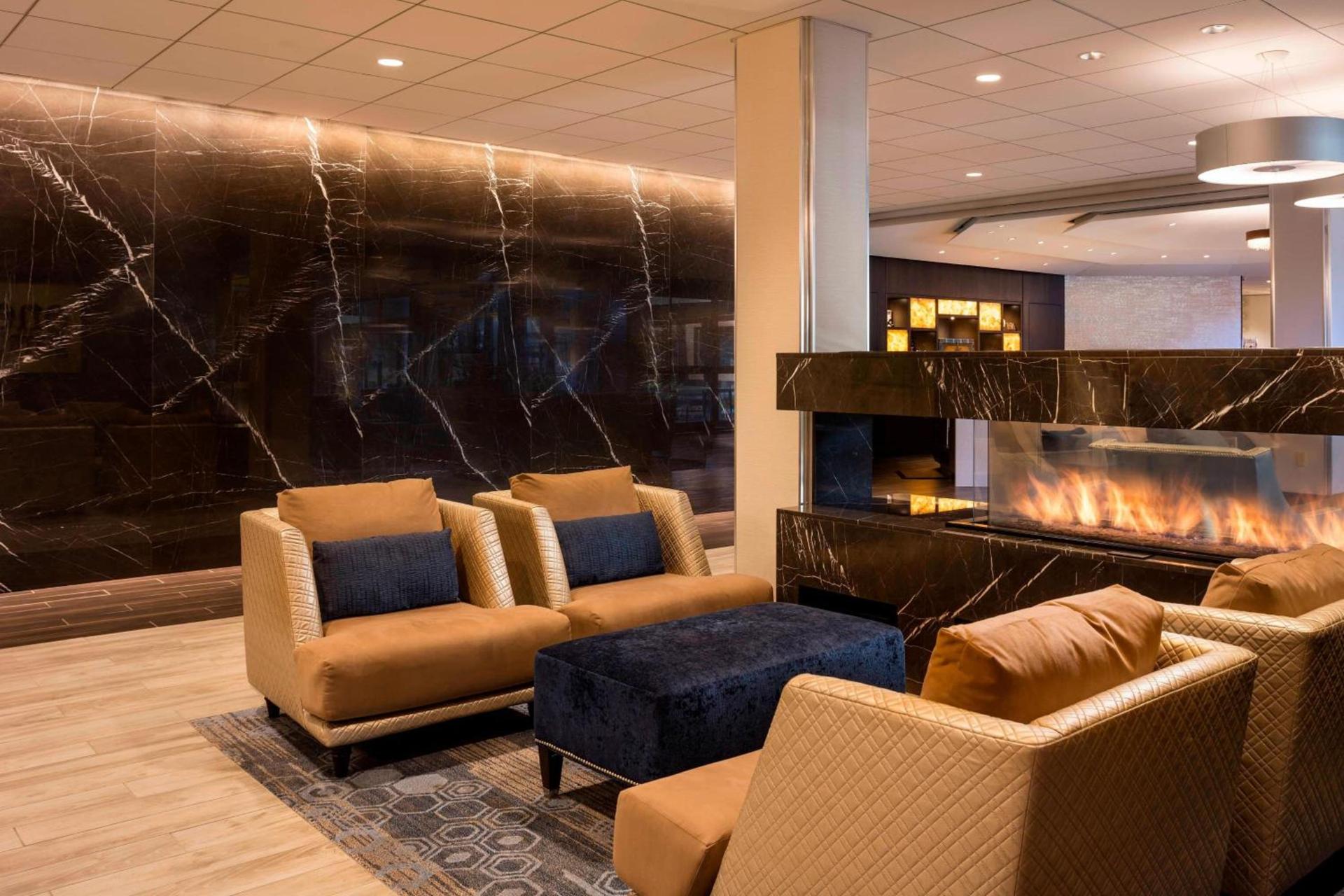 Four Points by Sheraton Norwood Conference Center photo 13