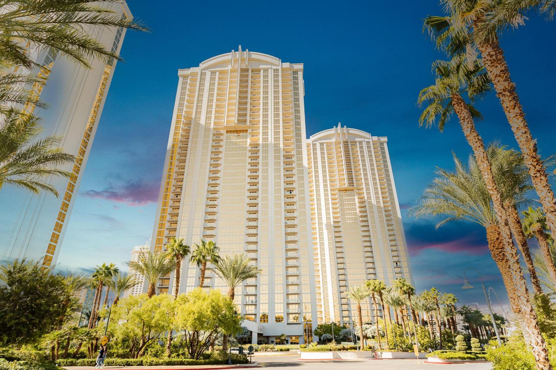MGM Signature, Centrally Located, Strip Views NO RESORT FEE photo 46