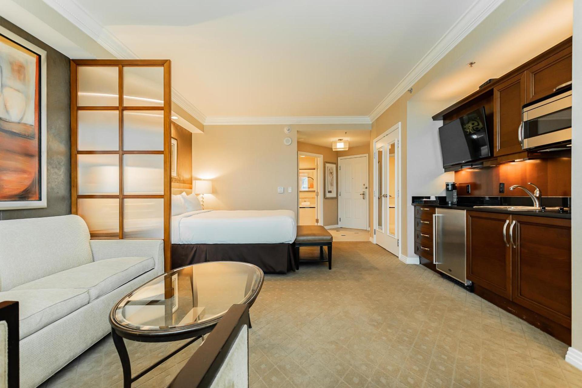 MGM Signature, Centrally Located, Strip Views NO RESORT FEE photo 42