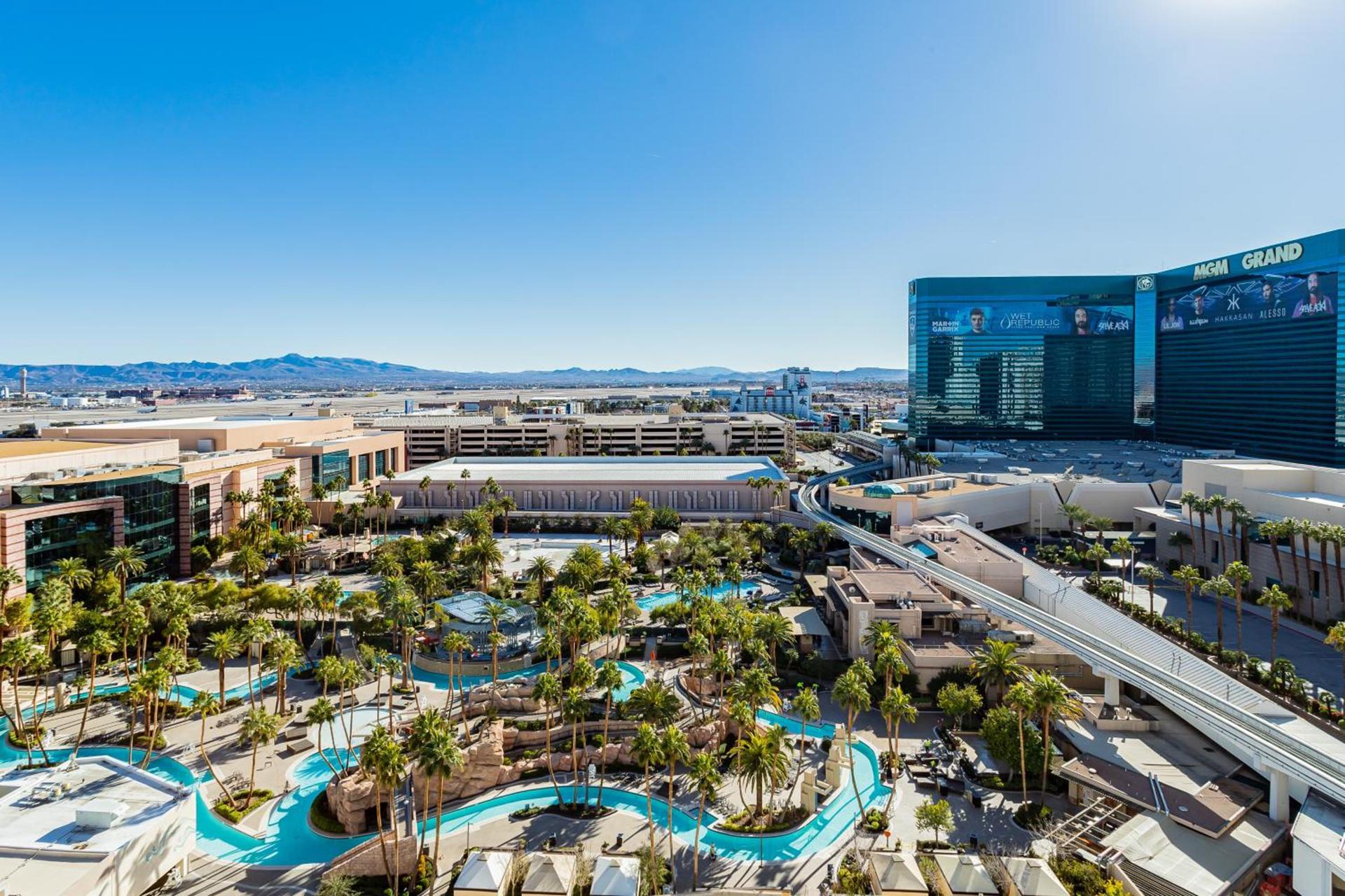 MGM Signature, Centrally Located, Strip Views NO RESORT FEE photo 31