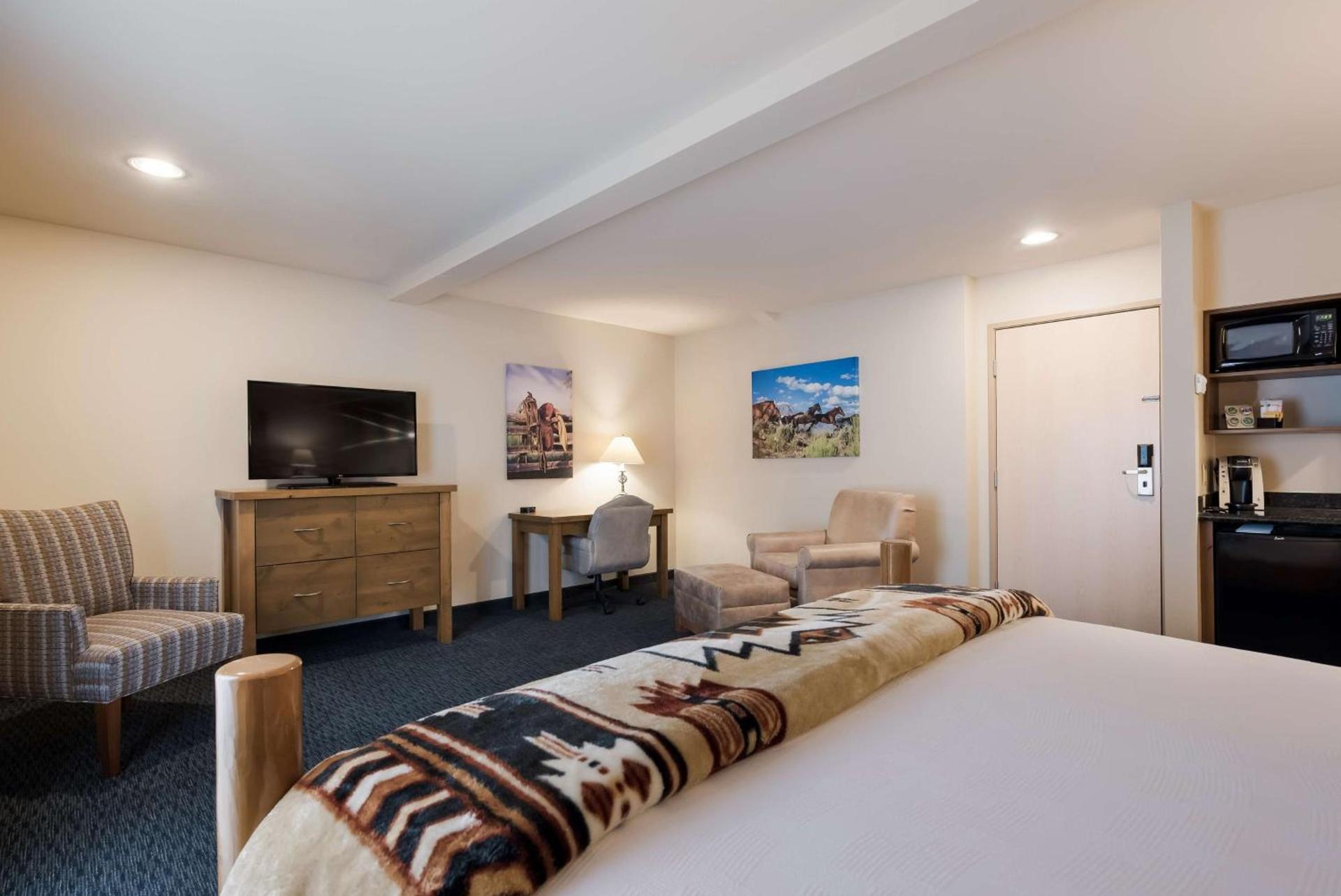 Best Western Plus Kentwood Lodge photo 31