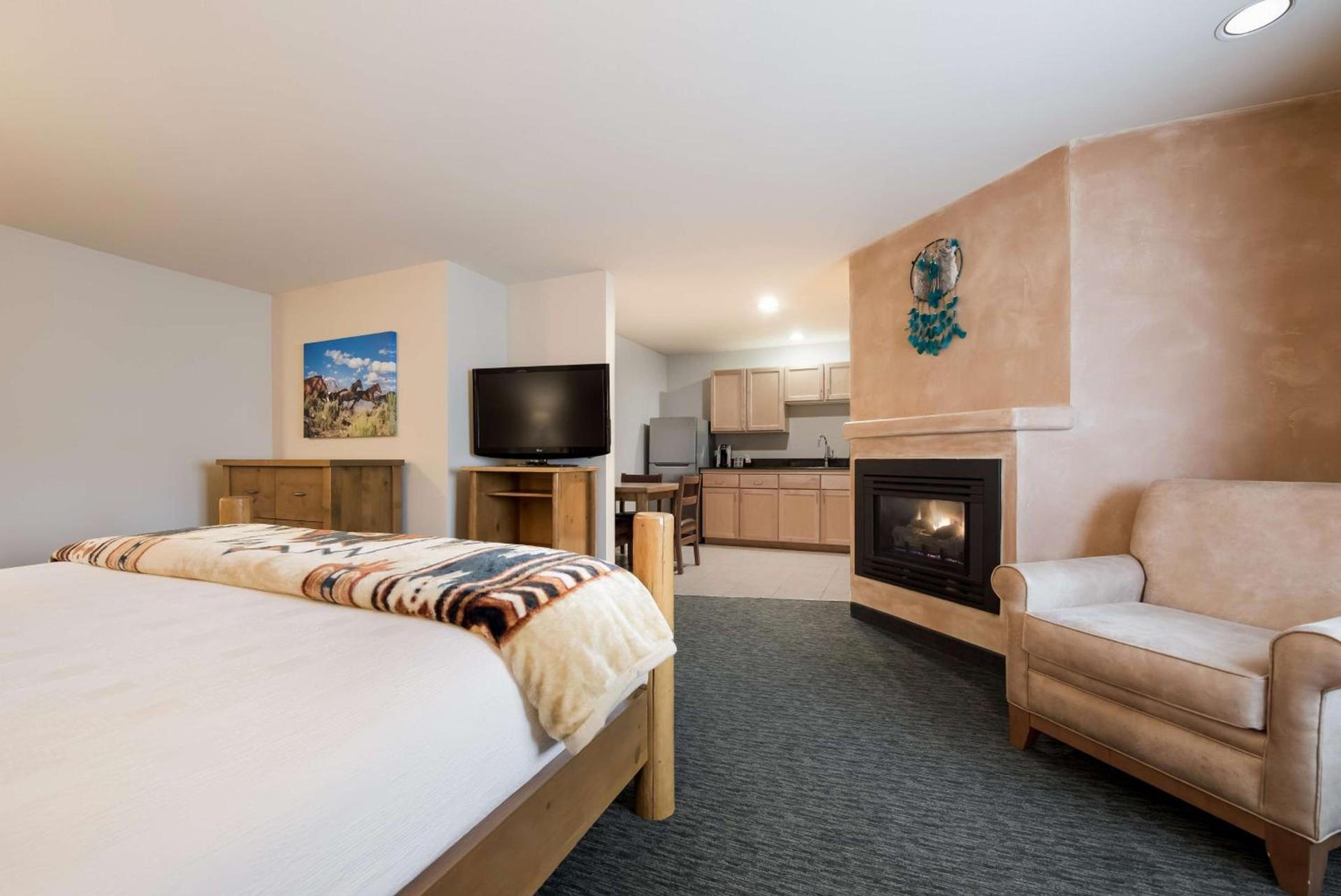 Best Western Plus Kentwood Lodge photo 34
