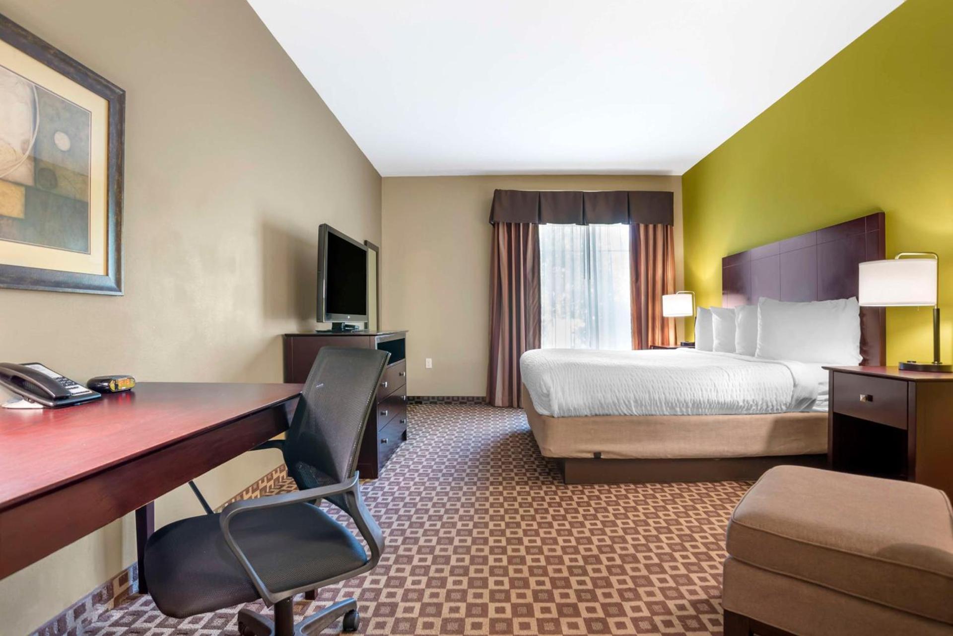 Best Western Plus Chalmette Hotel photo 10