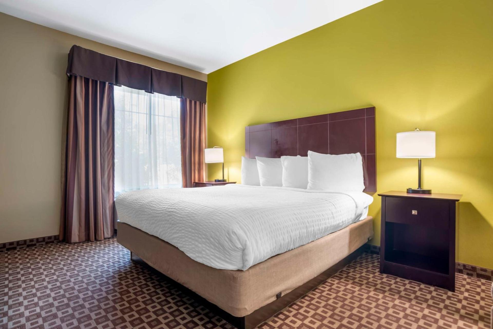 Best Western Plus Chalmette Hotel photo 11