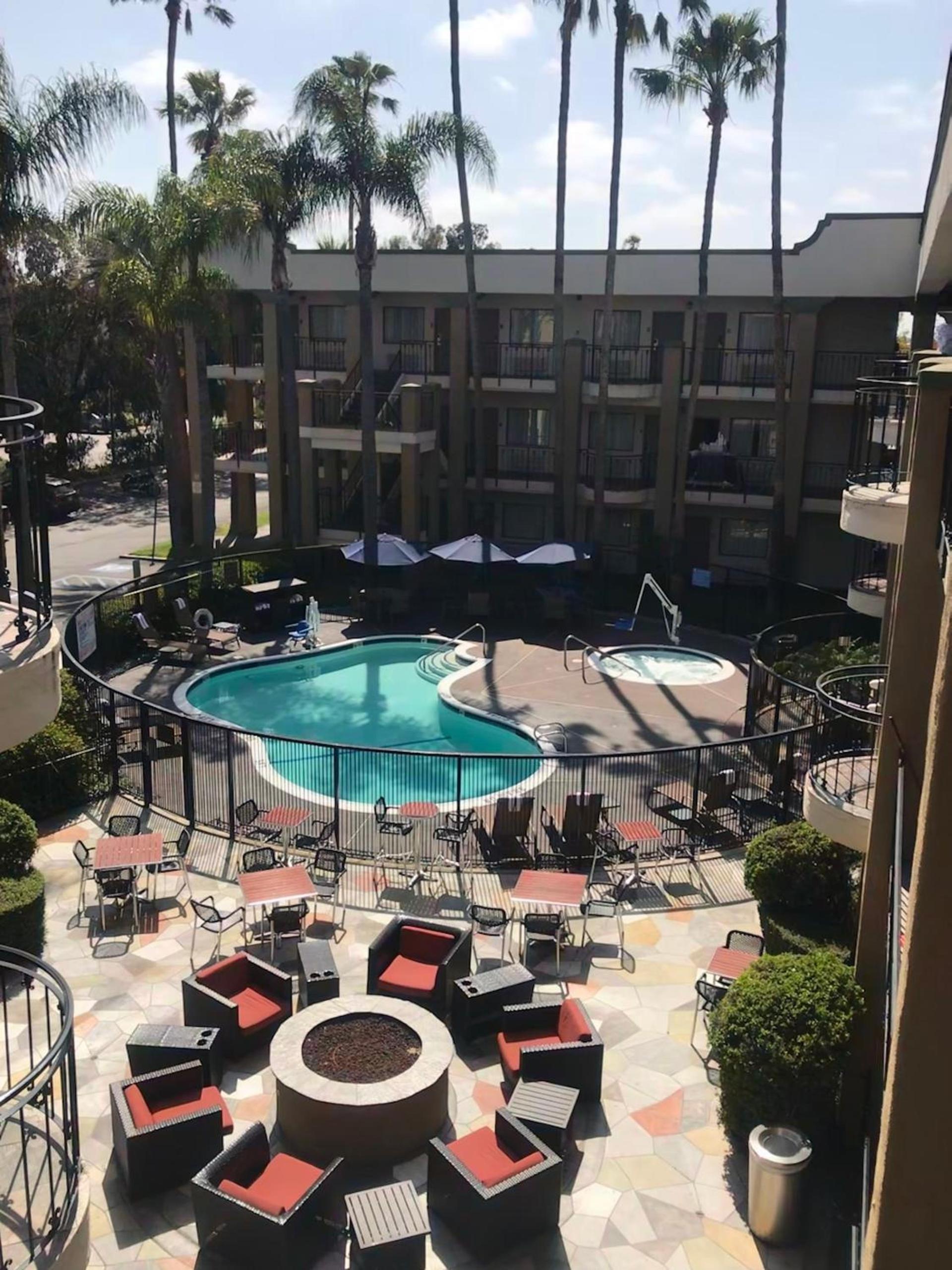 Comfort Inn & Suites Orange County John Wayne Airport photo 35