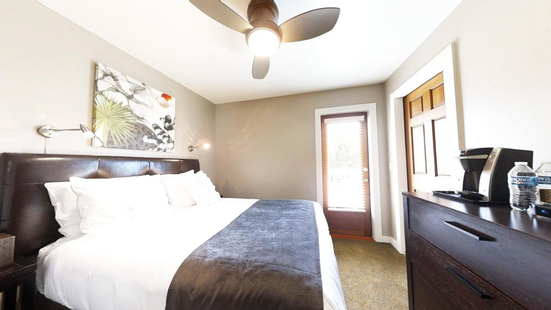 Bird Rock Hotel photo 39