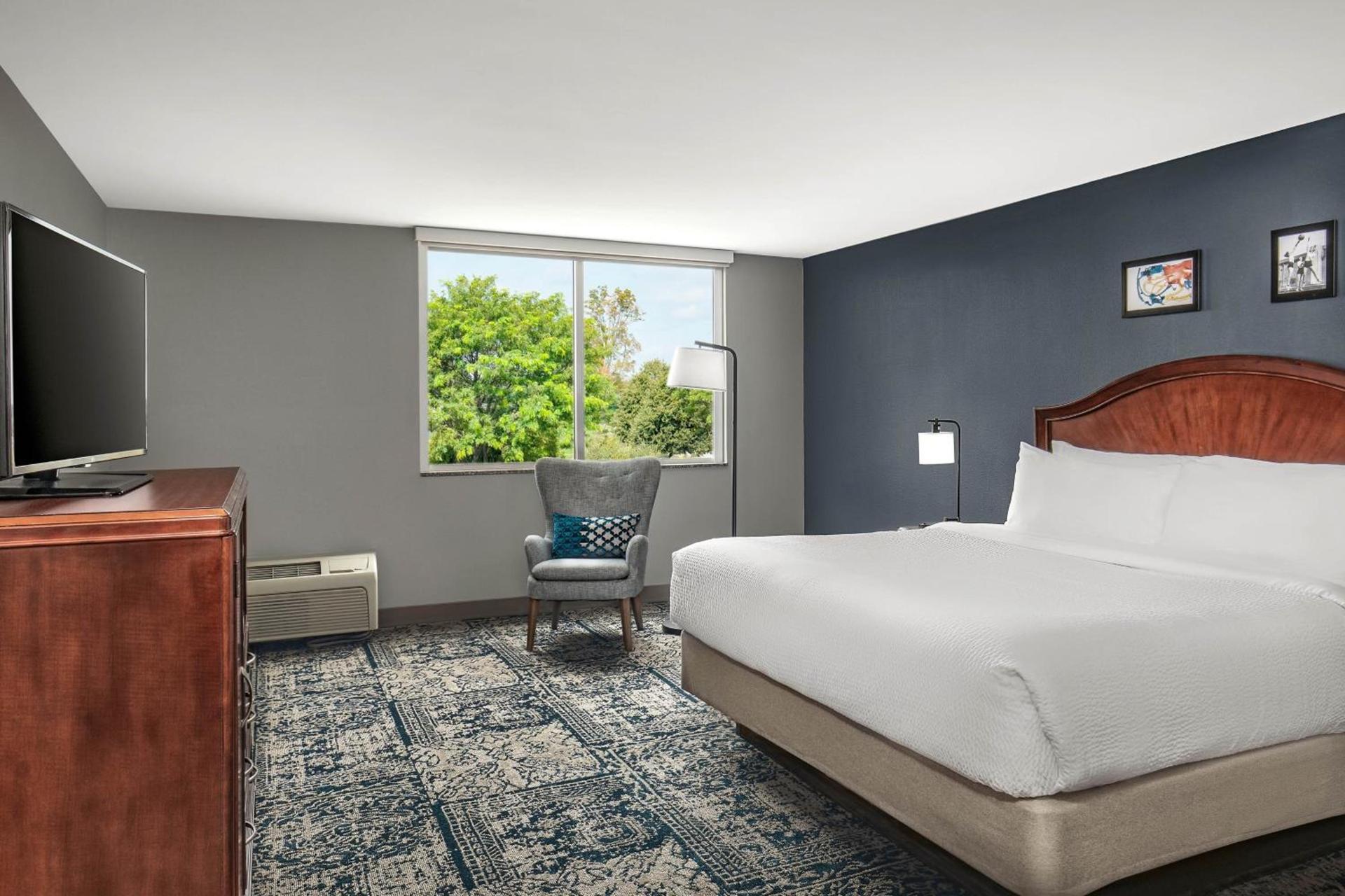 Four Points by Sheraton Kalamazoo photo 8